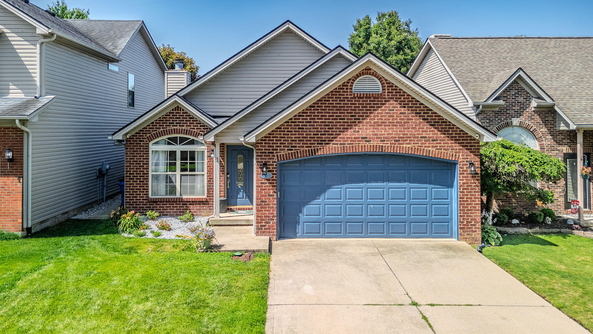 3112 Many Oaks Park