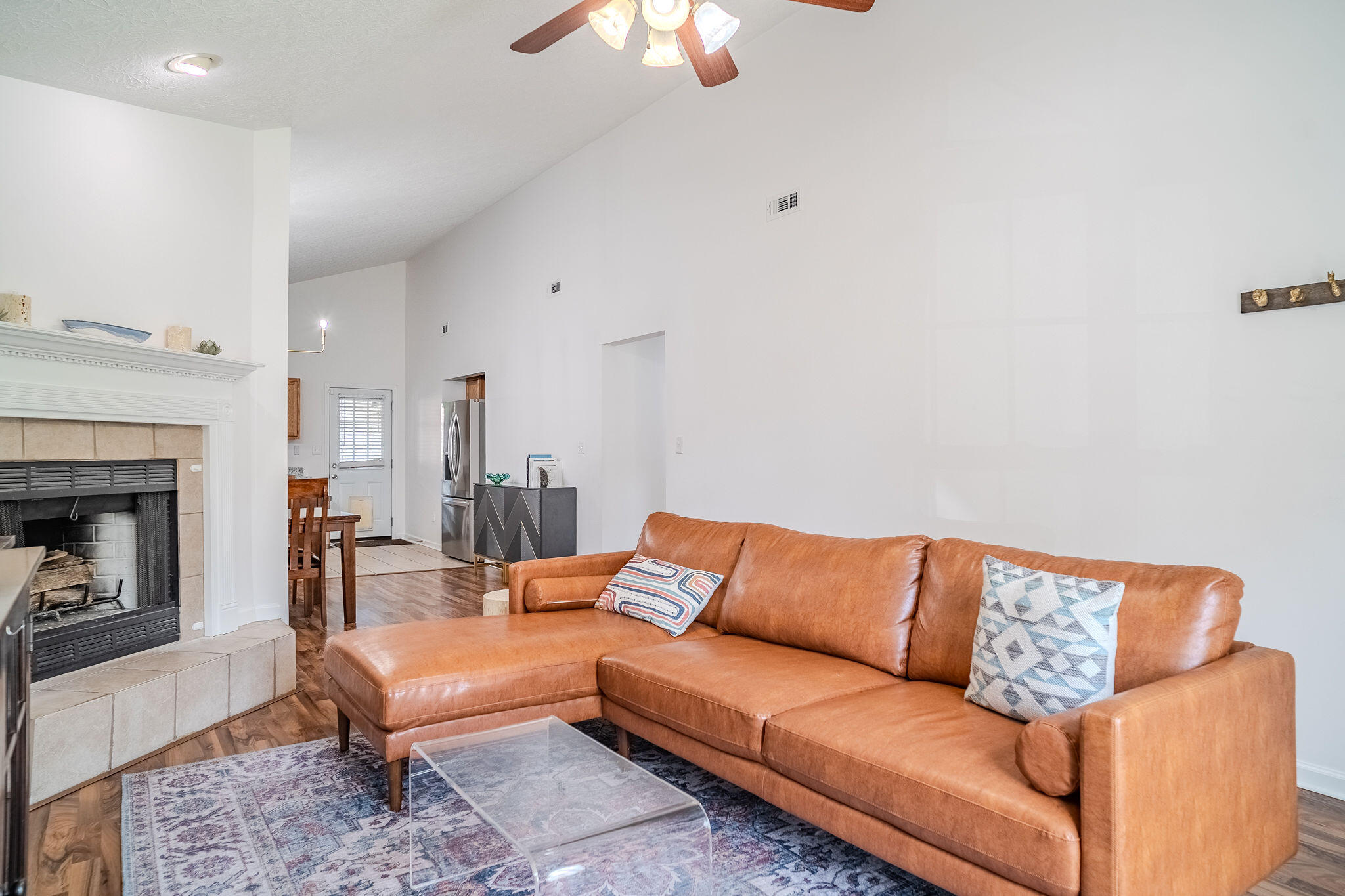 3112 Many Oaks Park