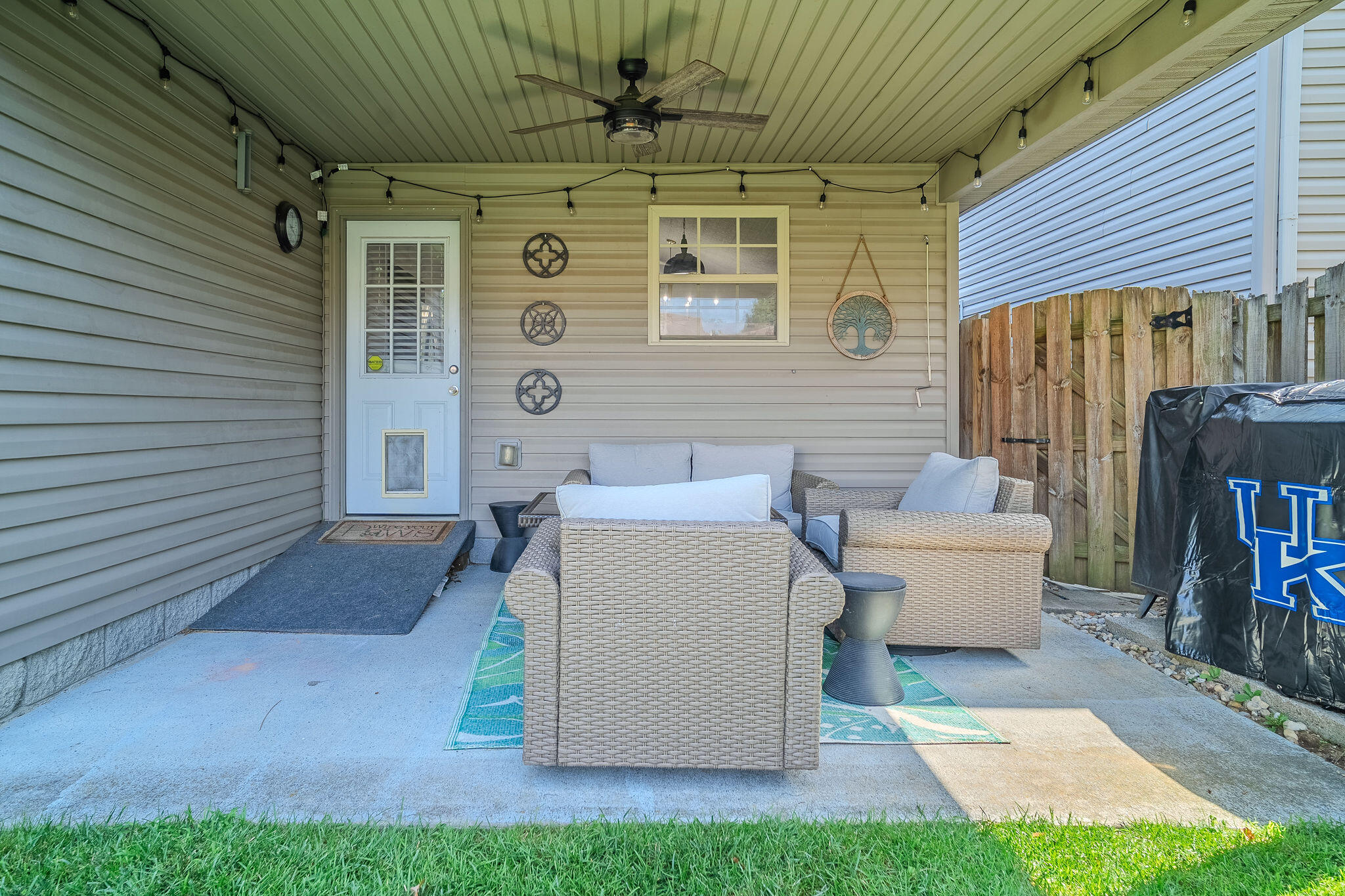 3112 Many Oaks Park