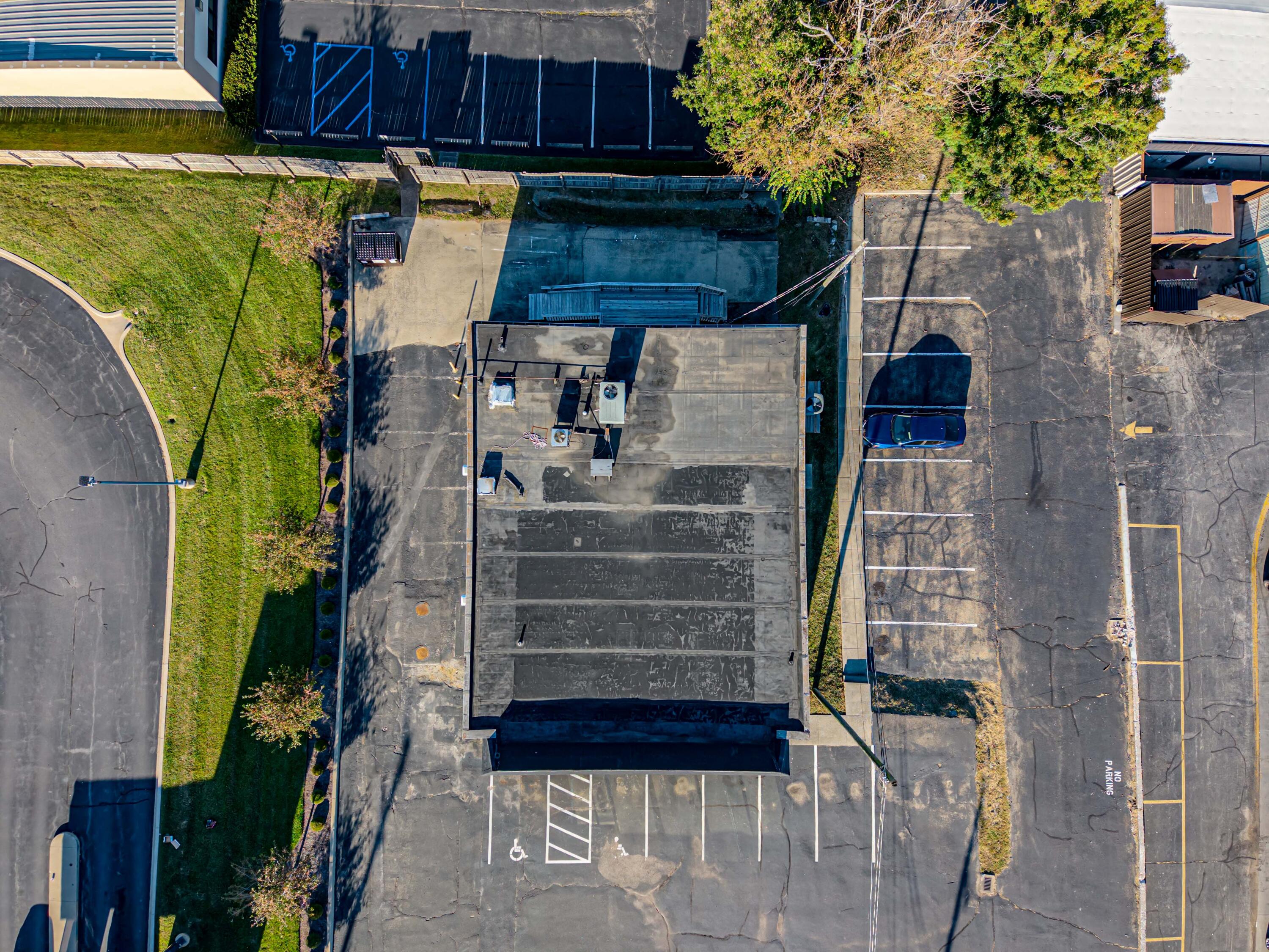 172 Versailles Road