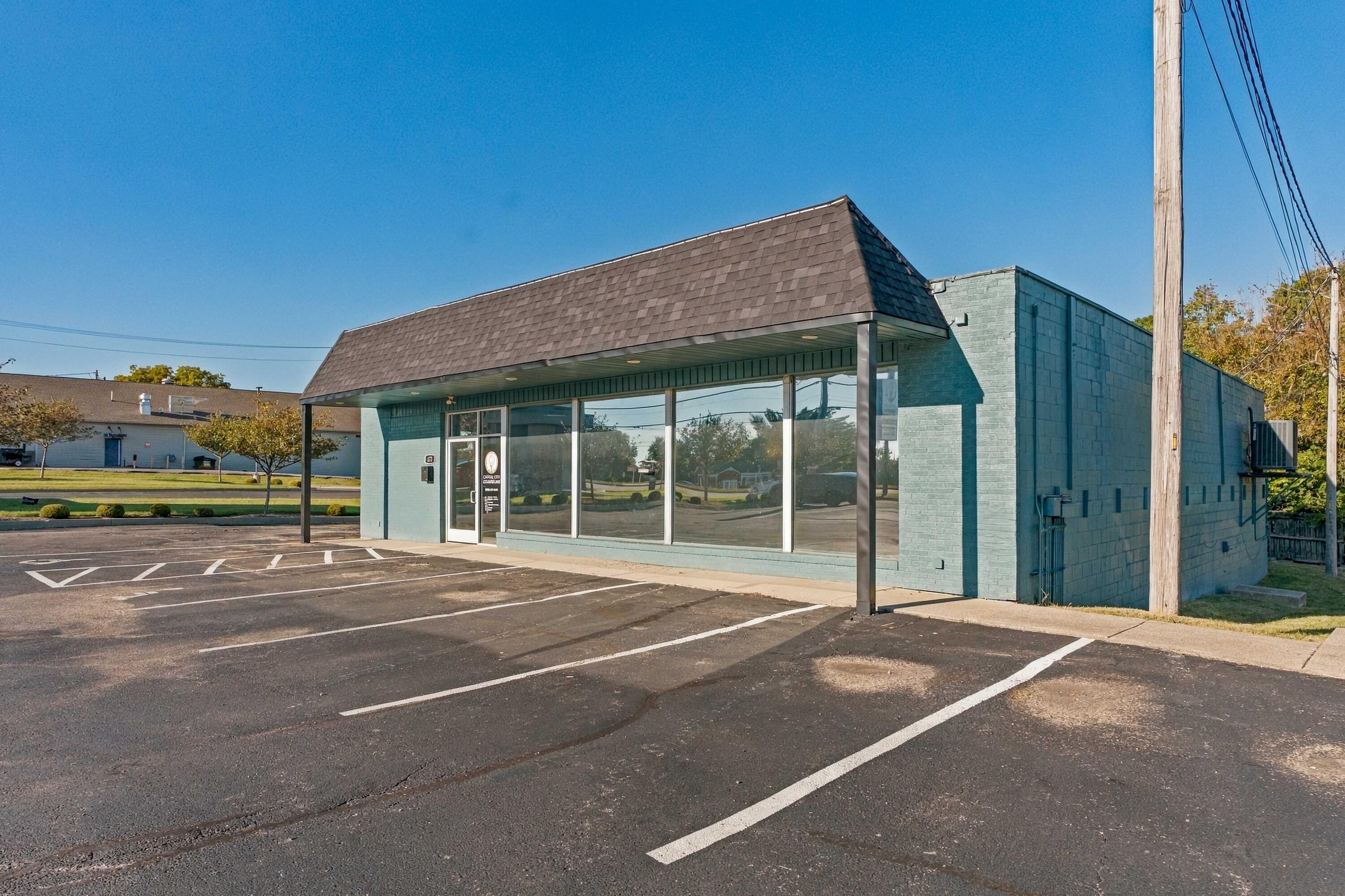 172 Versailles Road