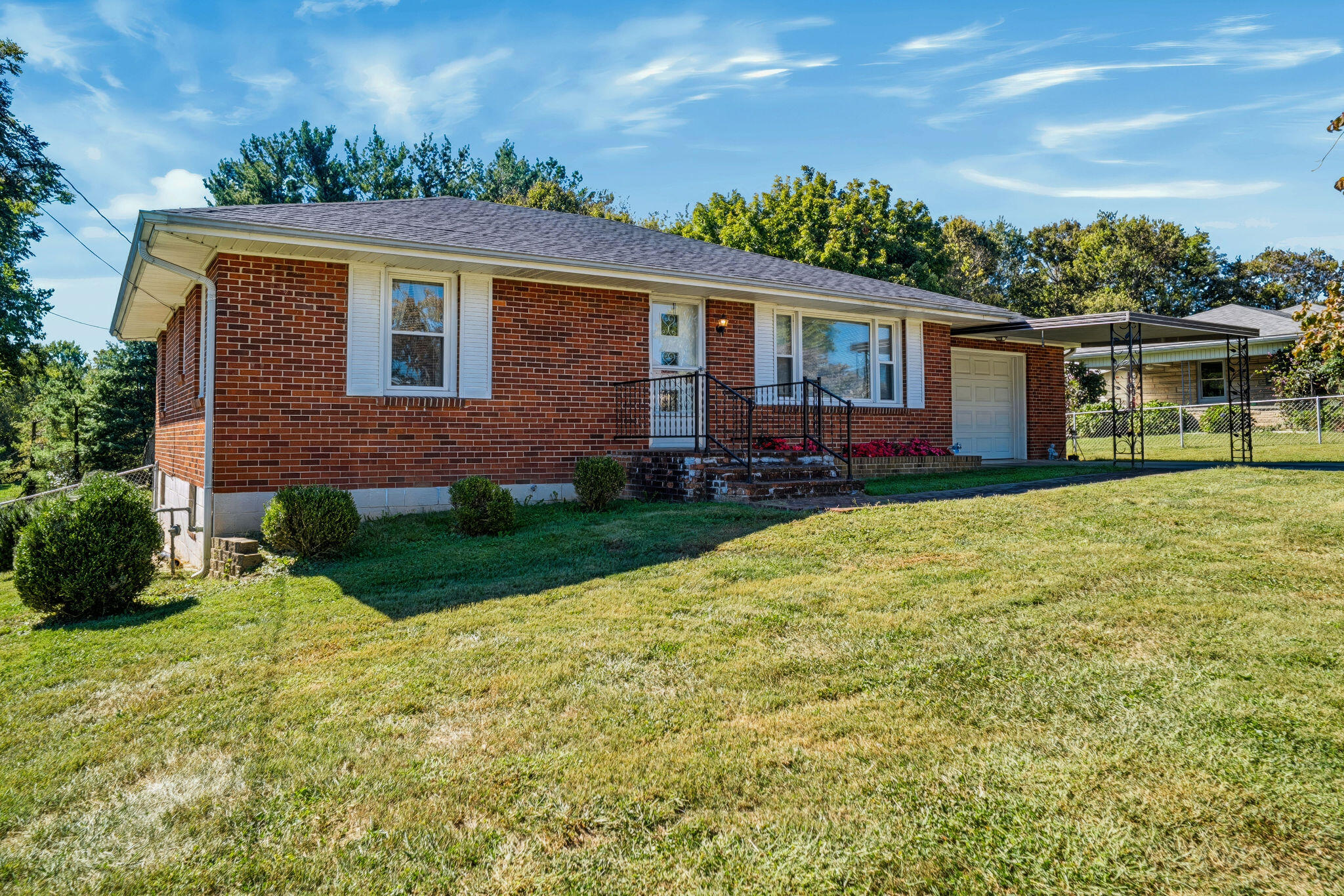 812 Elmwood Drive