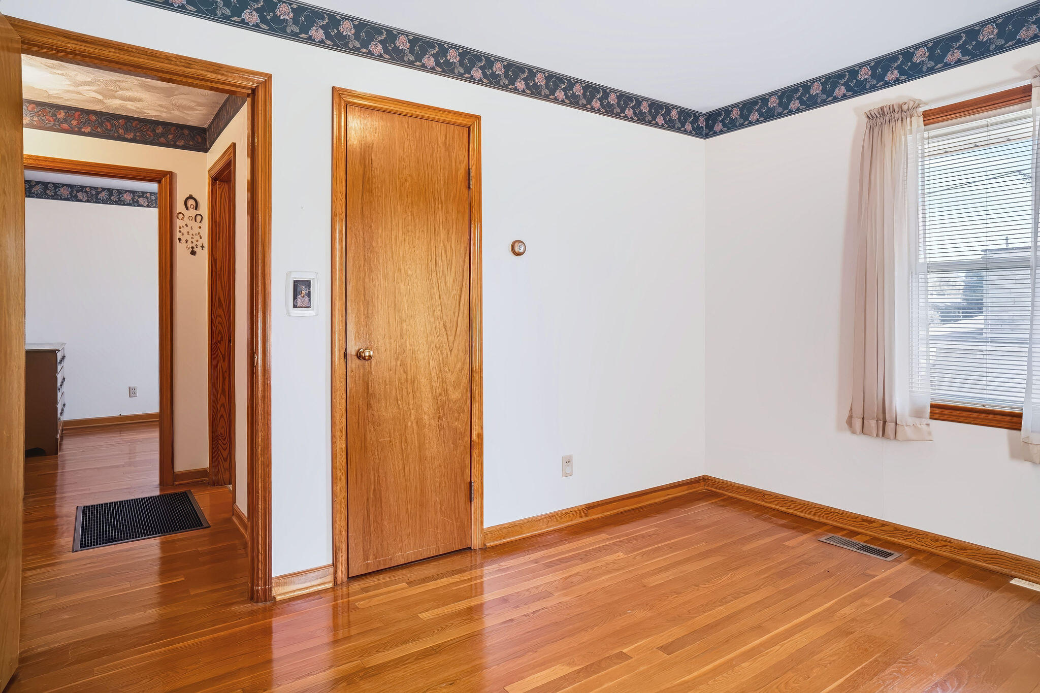 812 Elmwood Drive