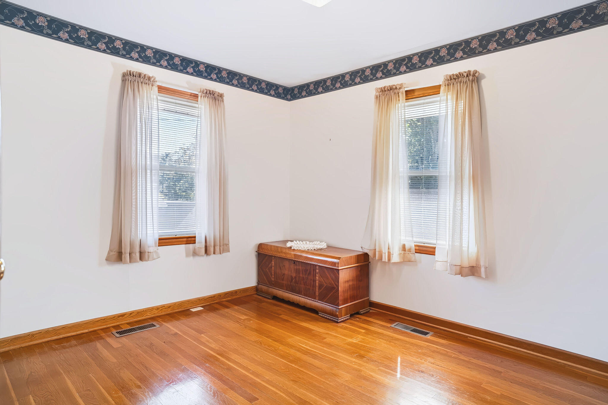 812 Elmwood Drive