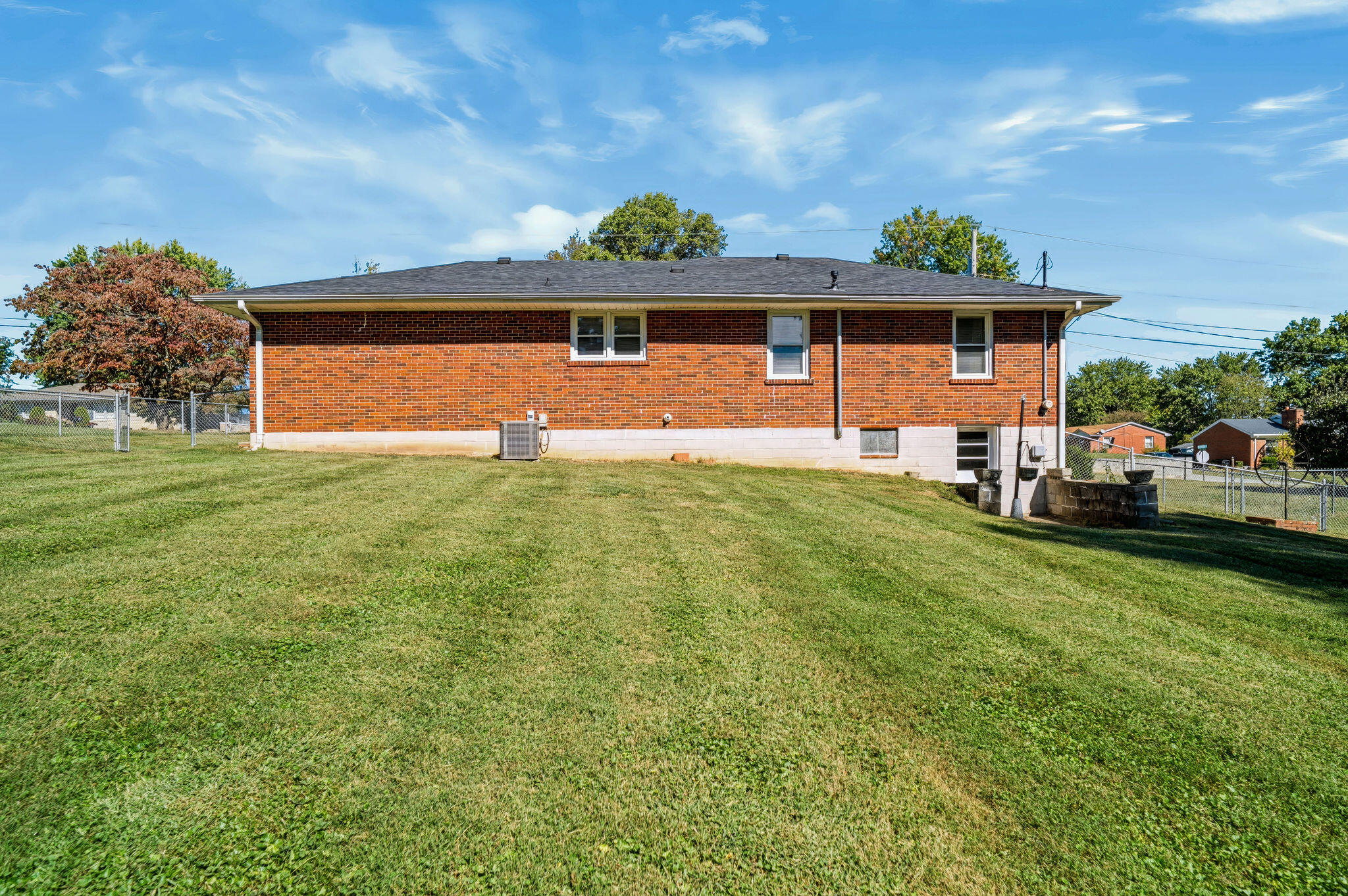 812 Elmwood Drive