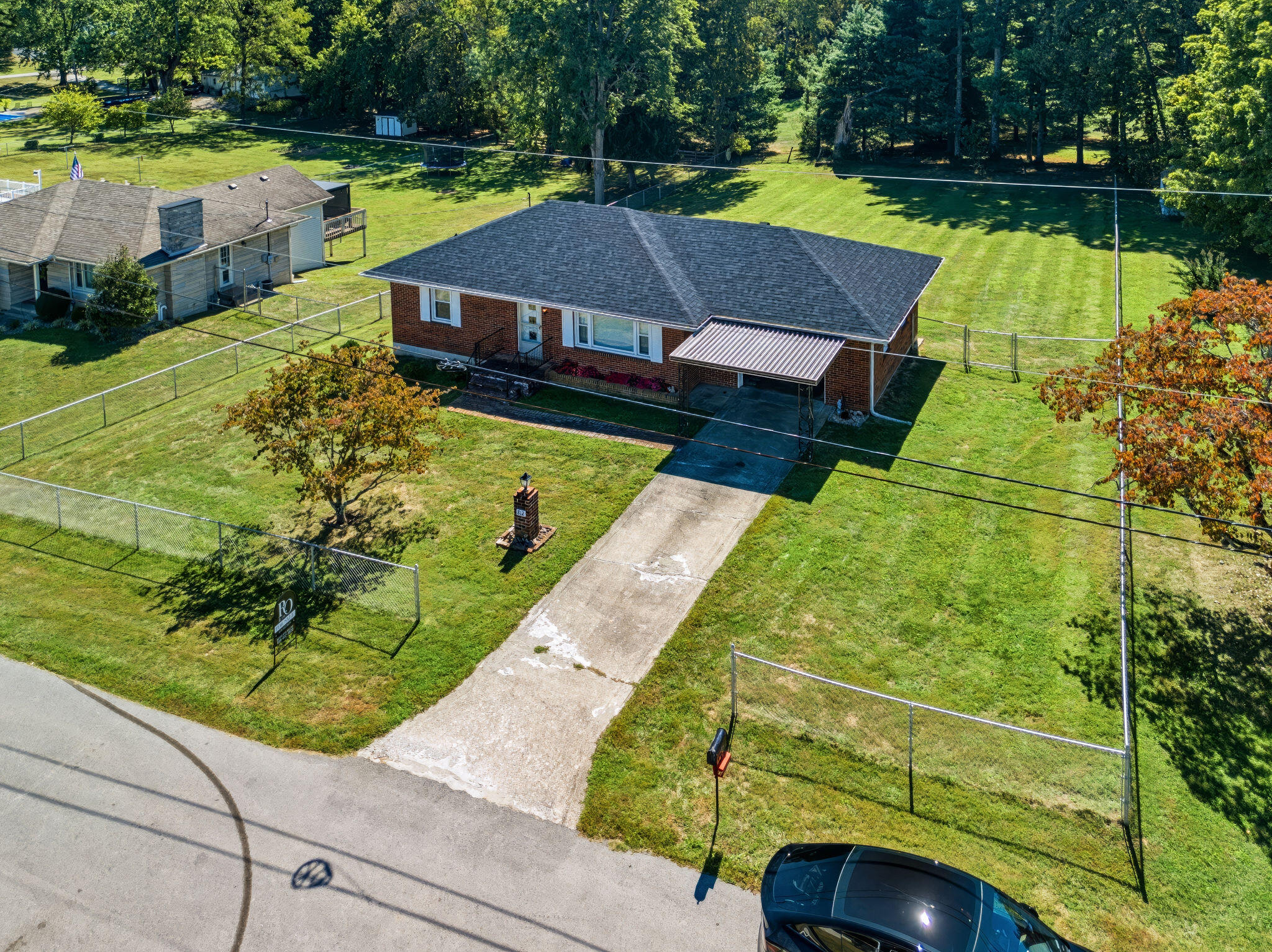 812 Elmwood Drive