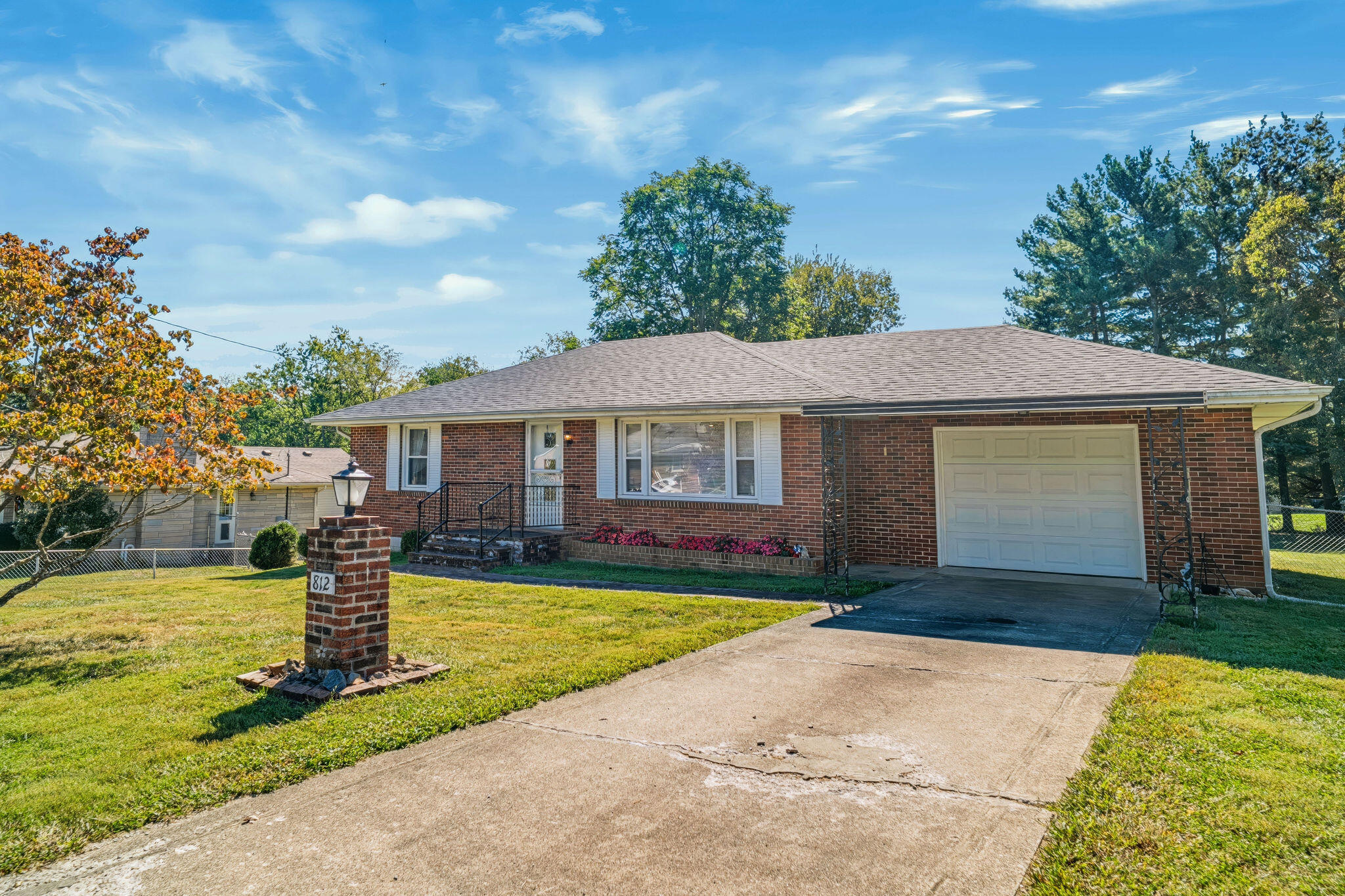 812 Elmwood Drive