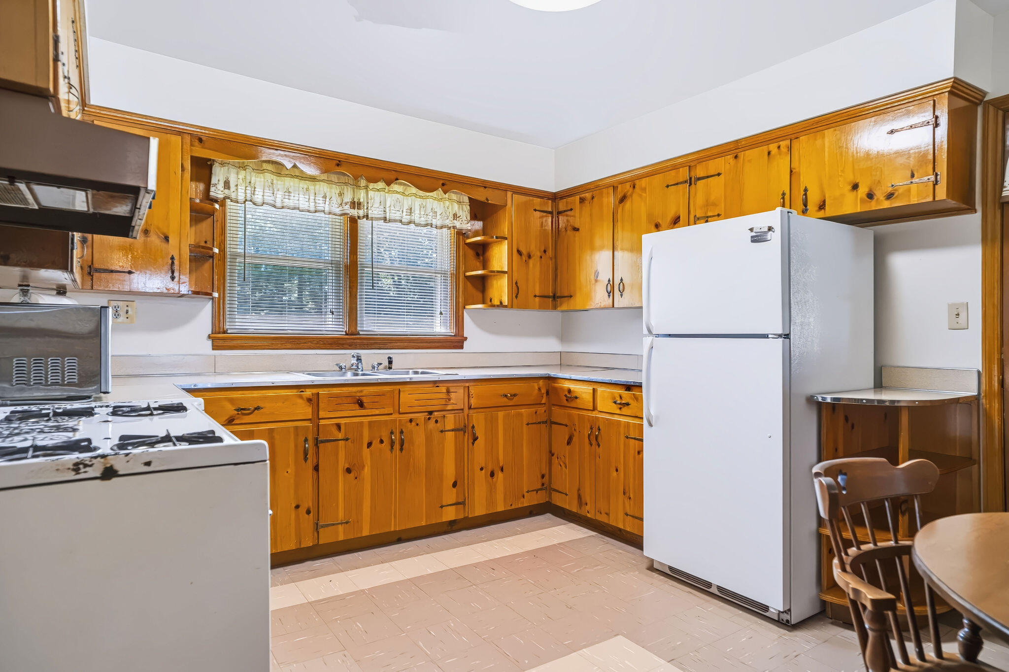 812 Elmwood Drive