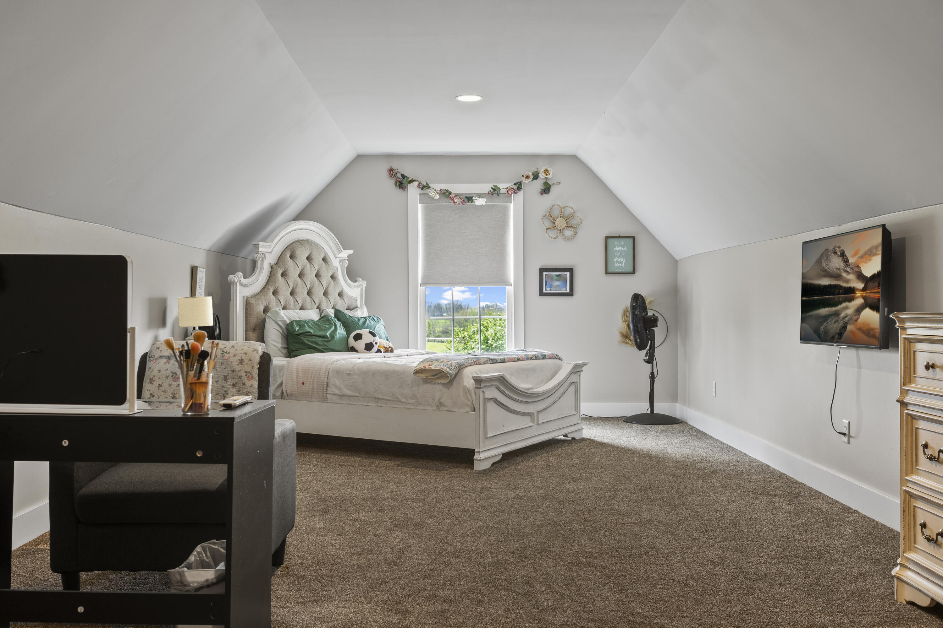112 Fairfield Farm Road