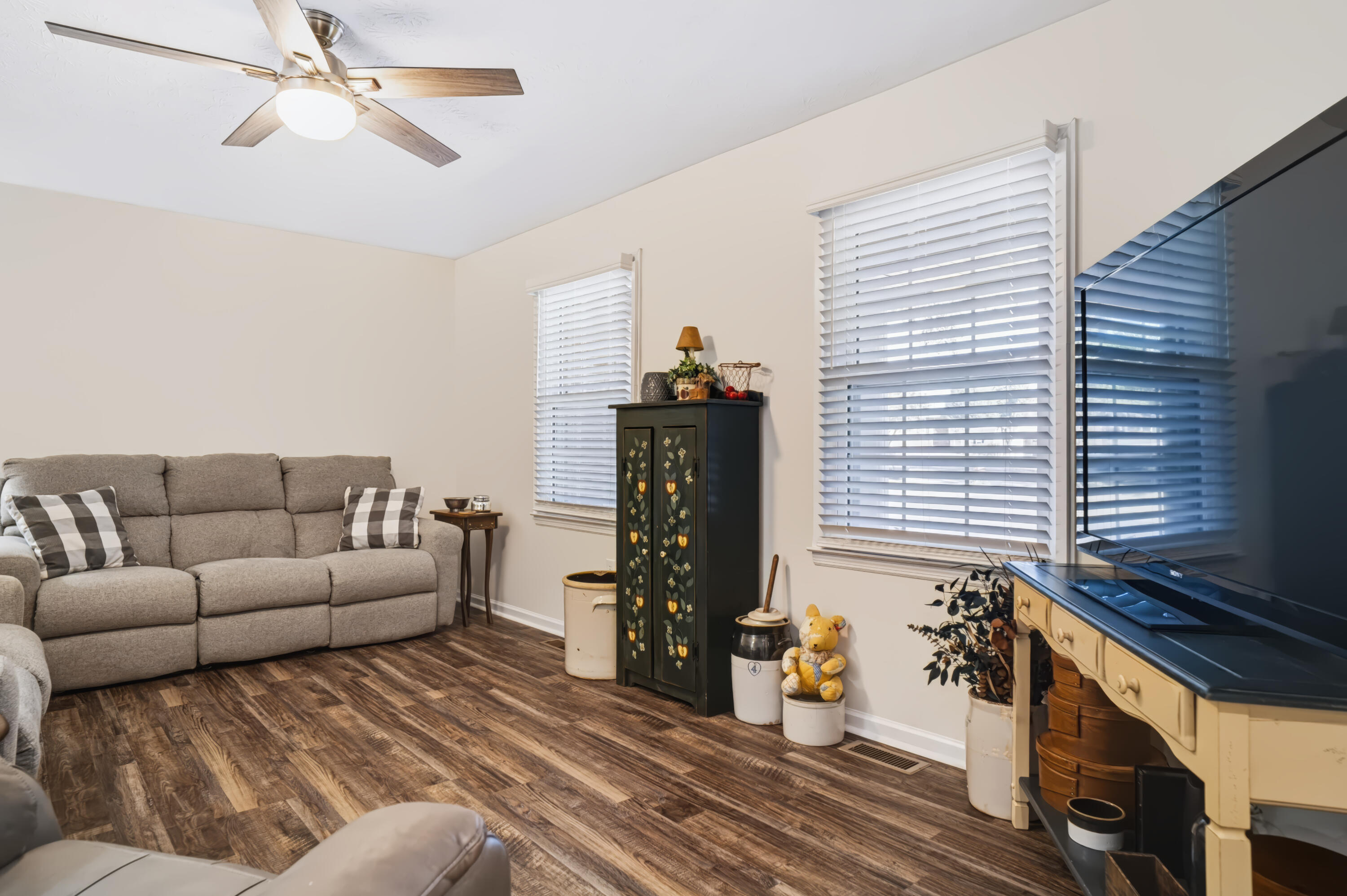 1322 Shadelawn Drive
