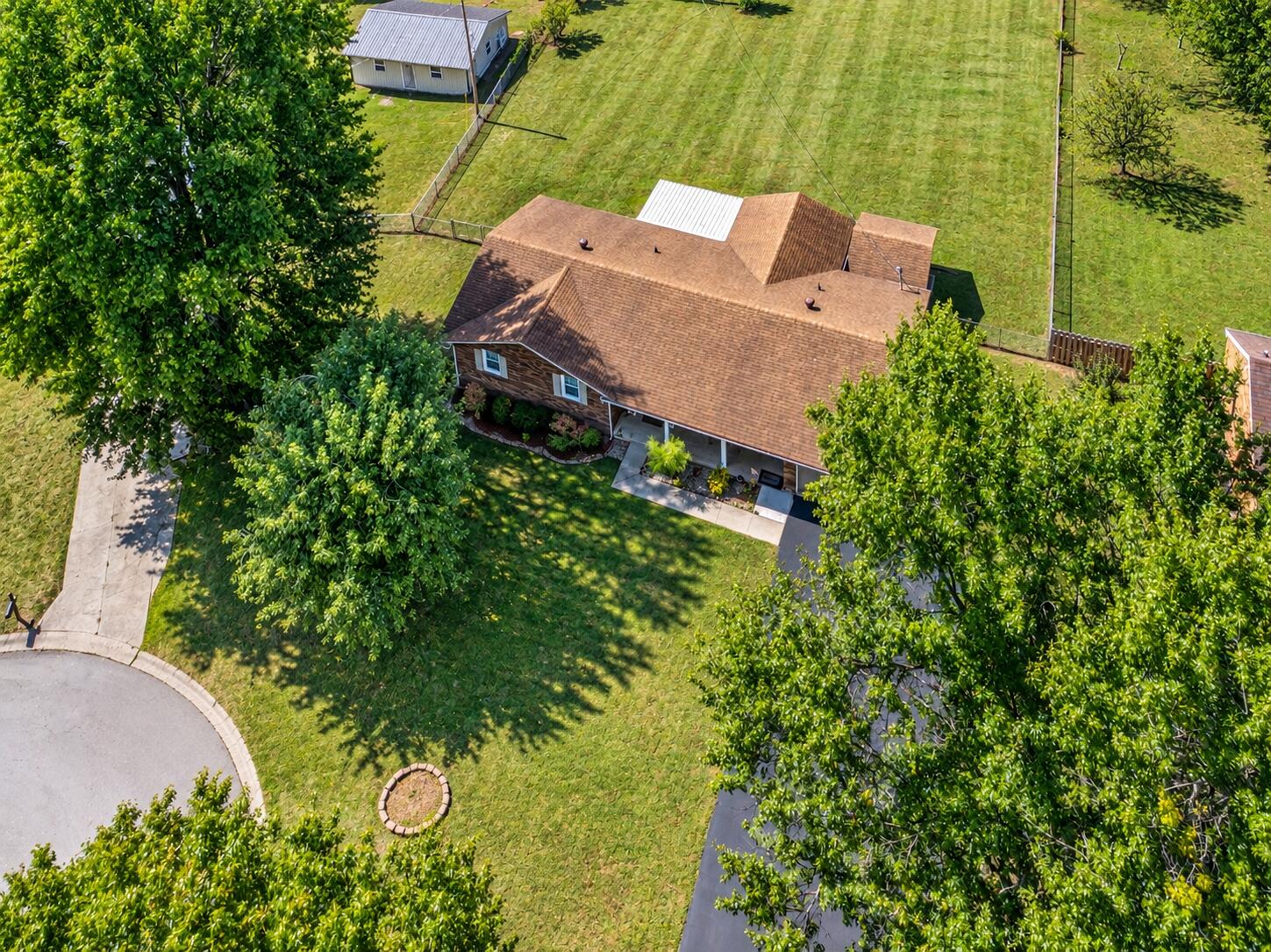 1322 Shadelawn Drive