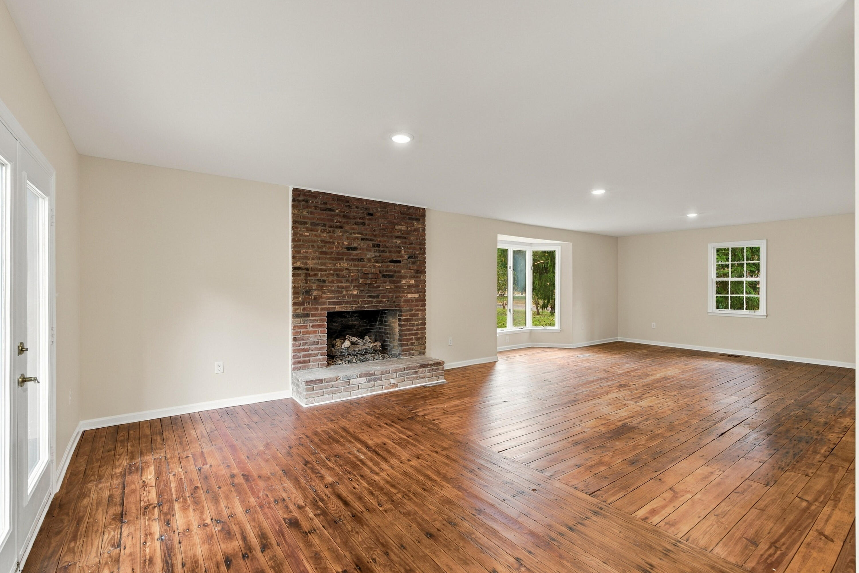 307 Paul Sawyier Drive