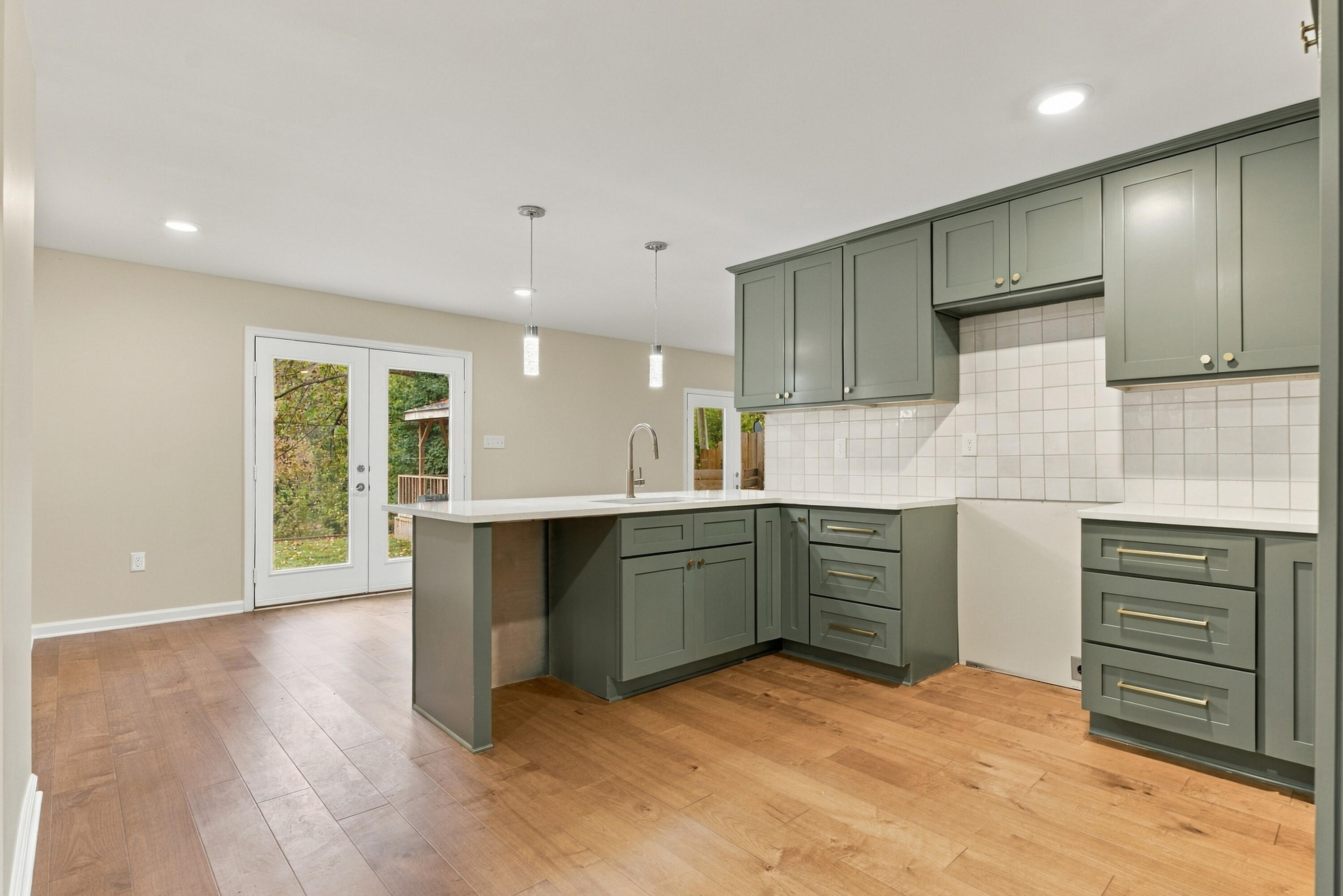 307 Paul Sawyier Drive