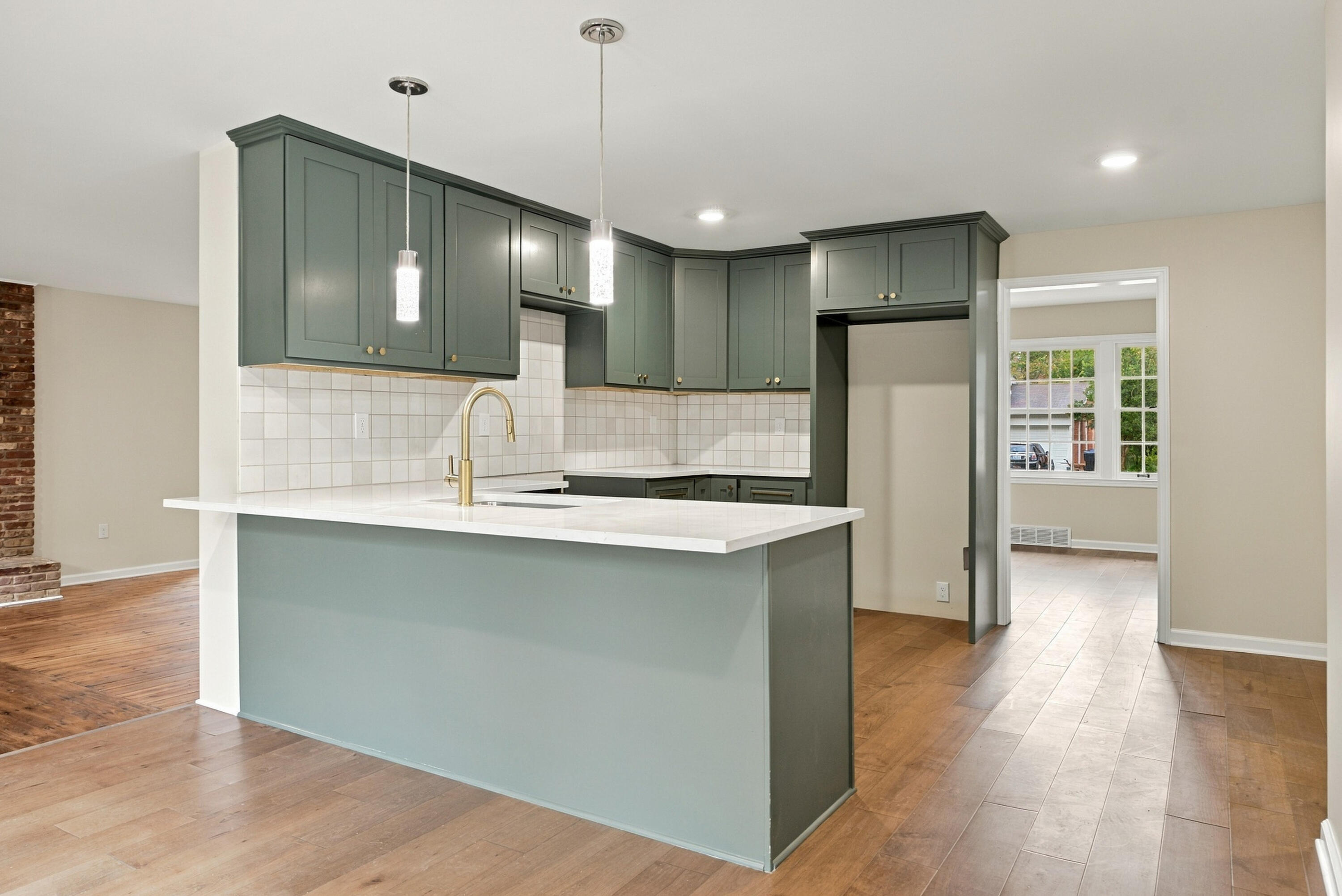 307 Paul Sawyier Drive