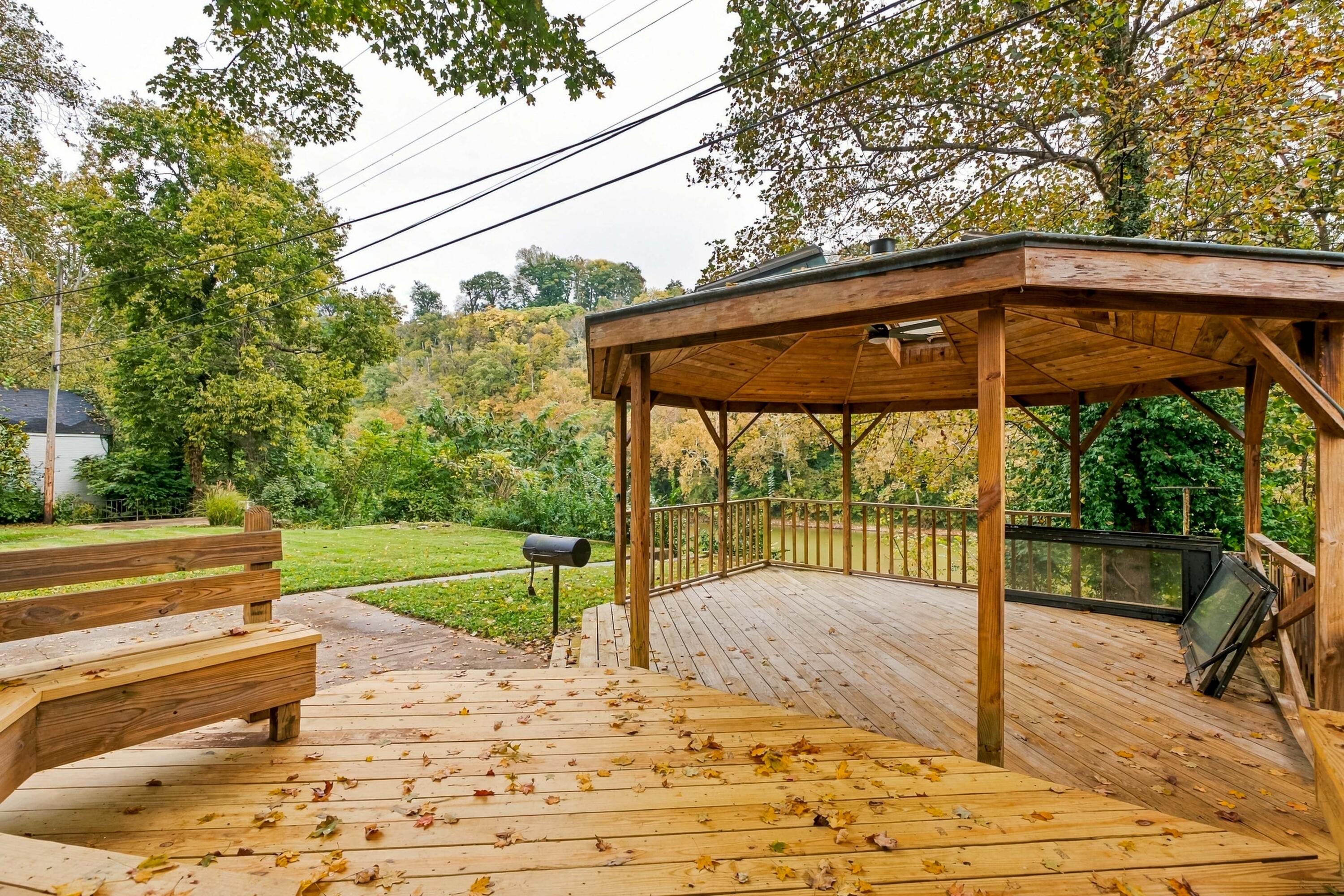 307 Paul Sawyier Drive