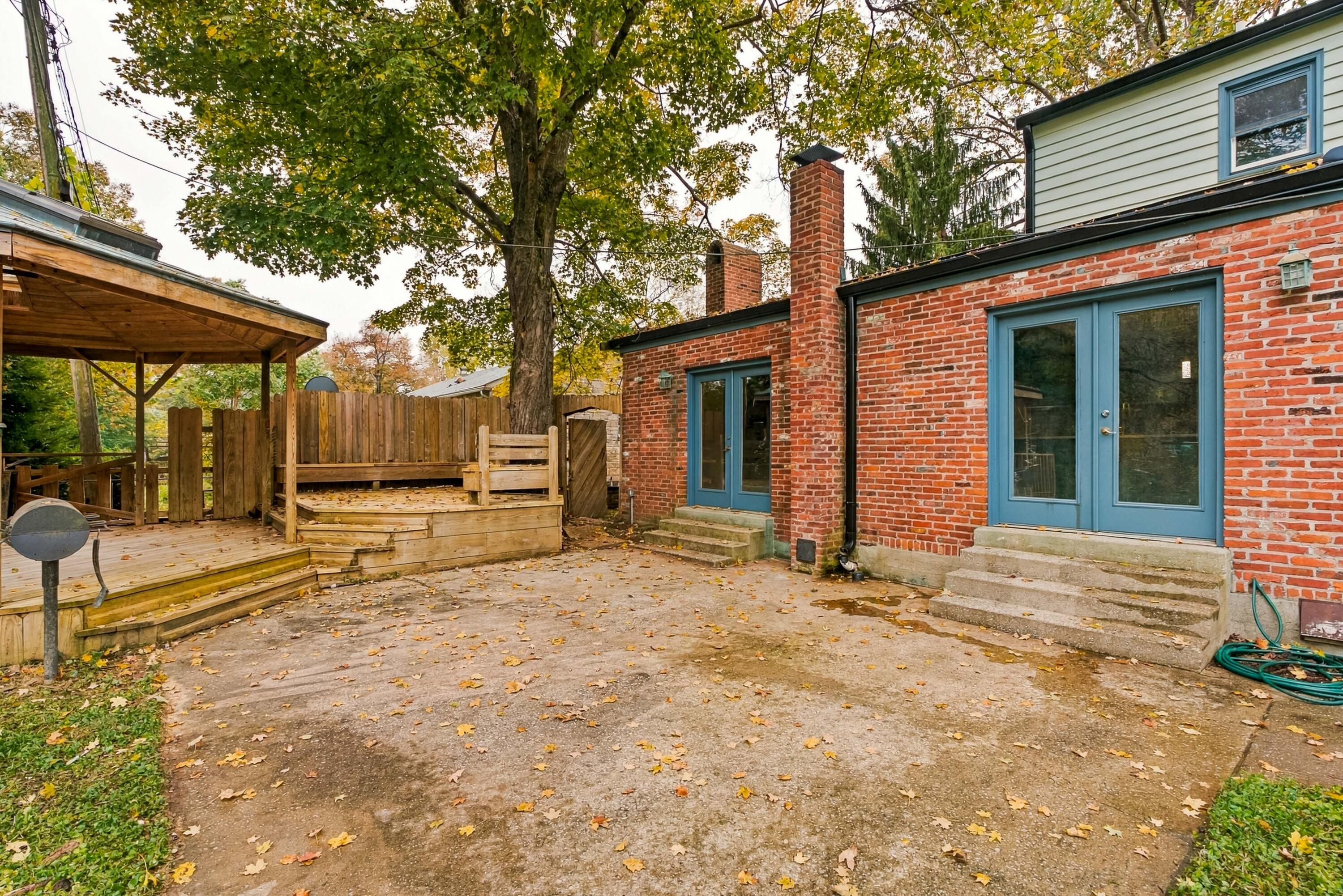 307 Paul Sawyier Drive