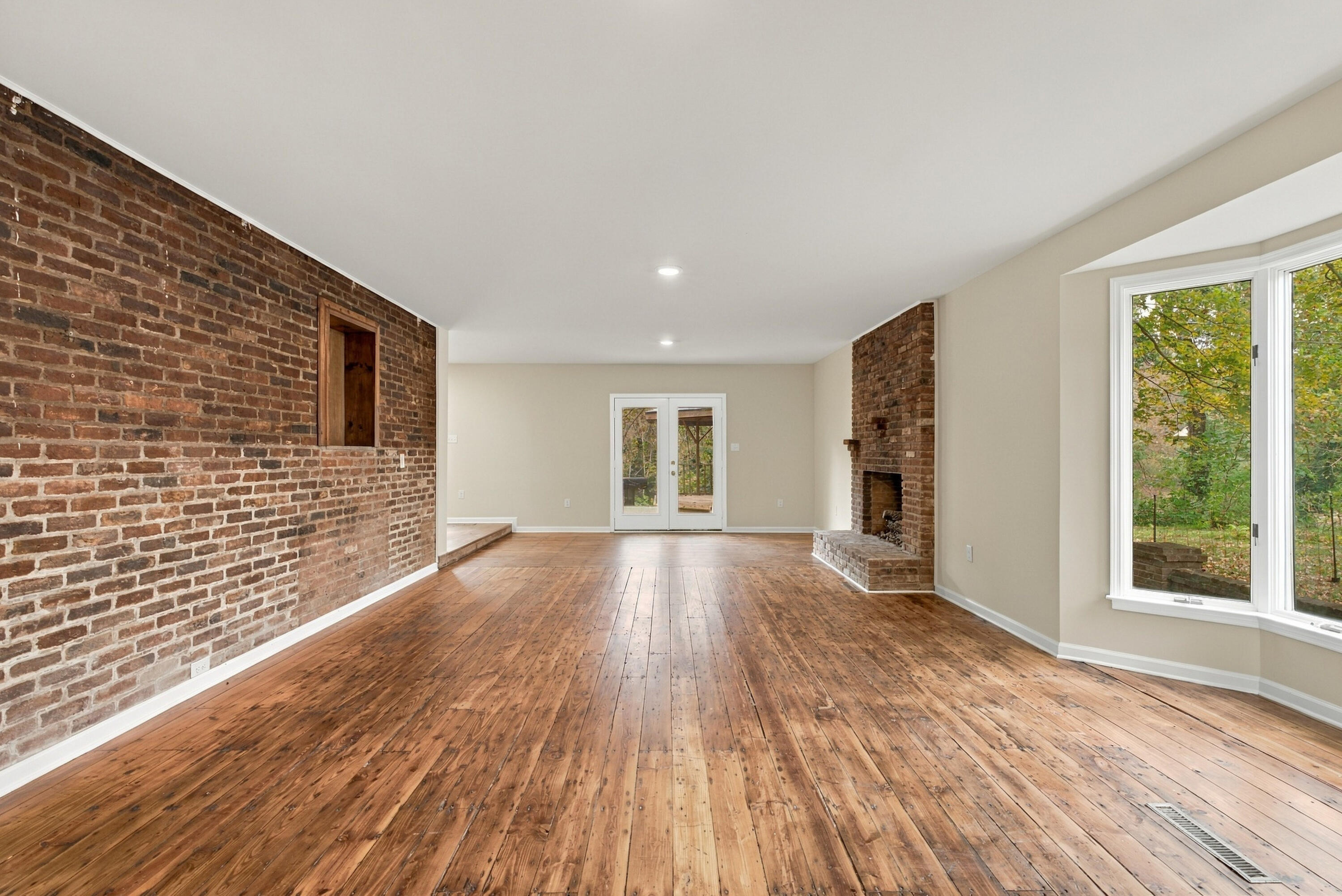 307 Paul Sawyier Drive