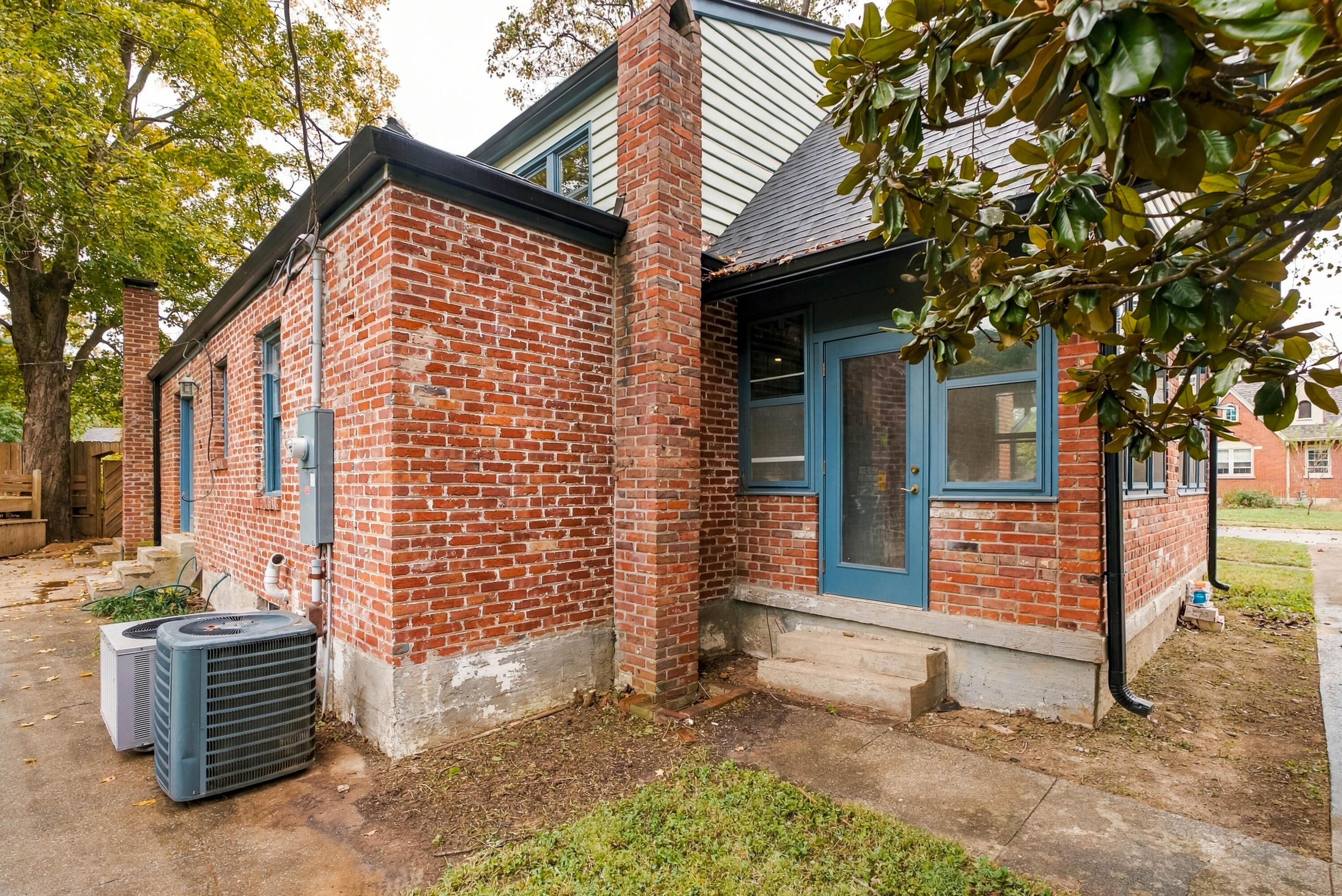 307 Paul Sawyier Drive