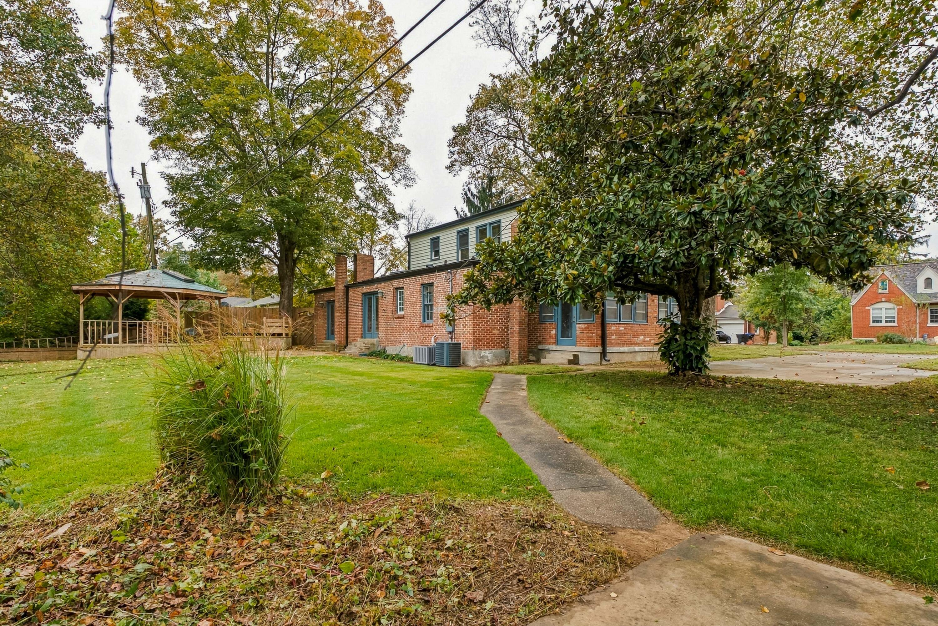 307 Paul Sawyier Drive