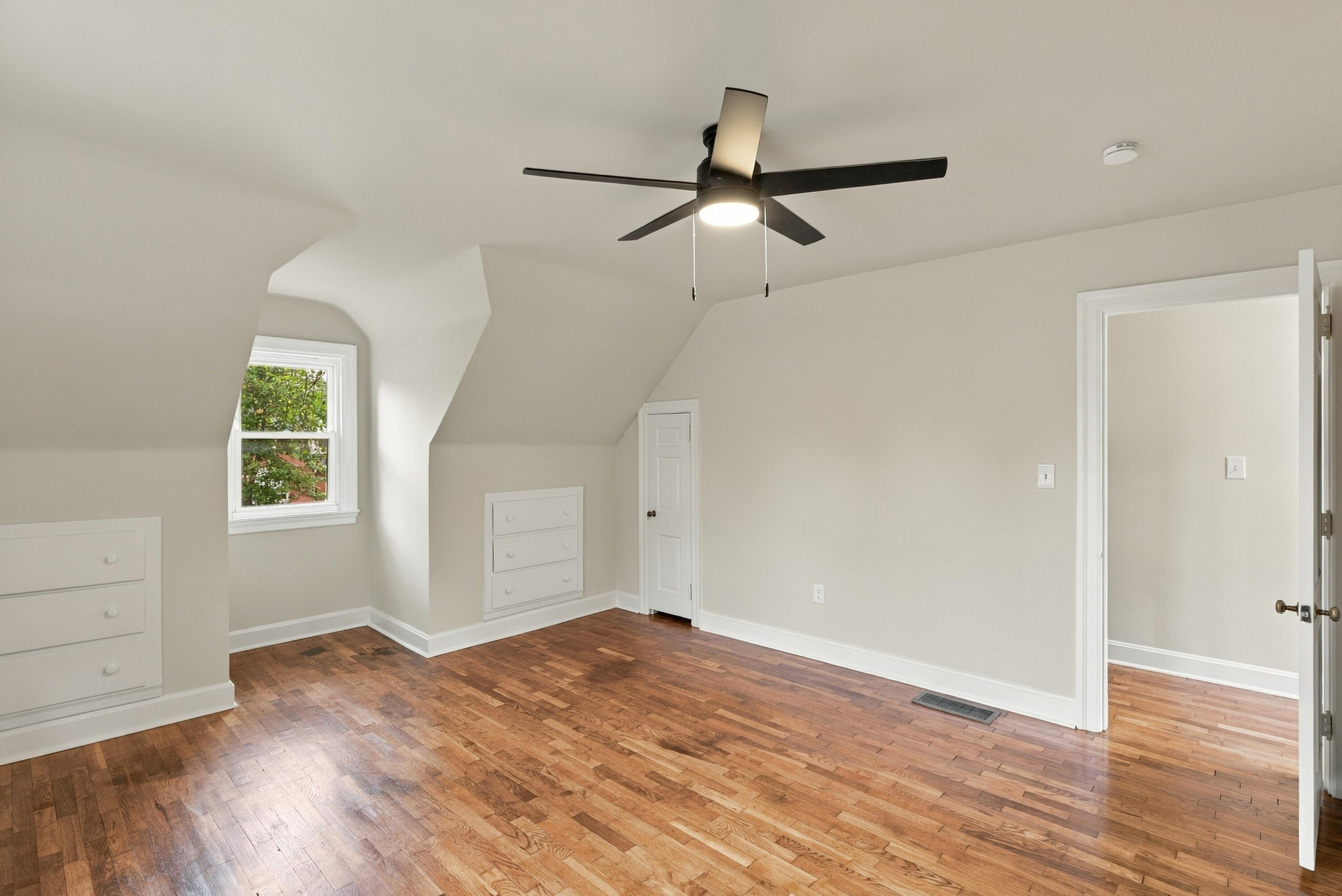 307 Paul Sawyier Drive