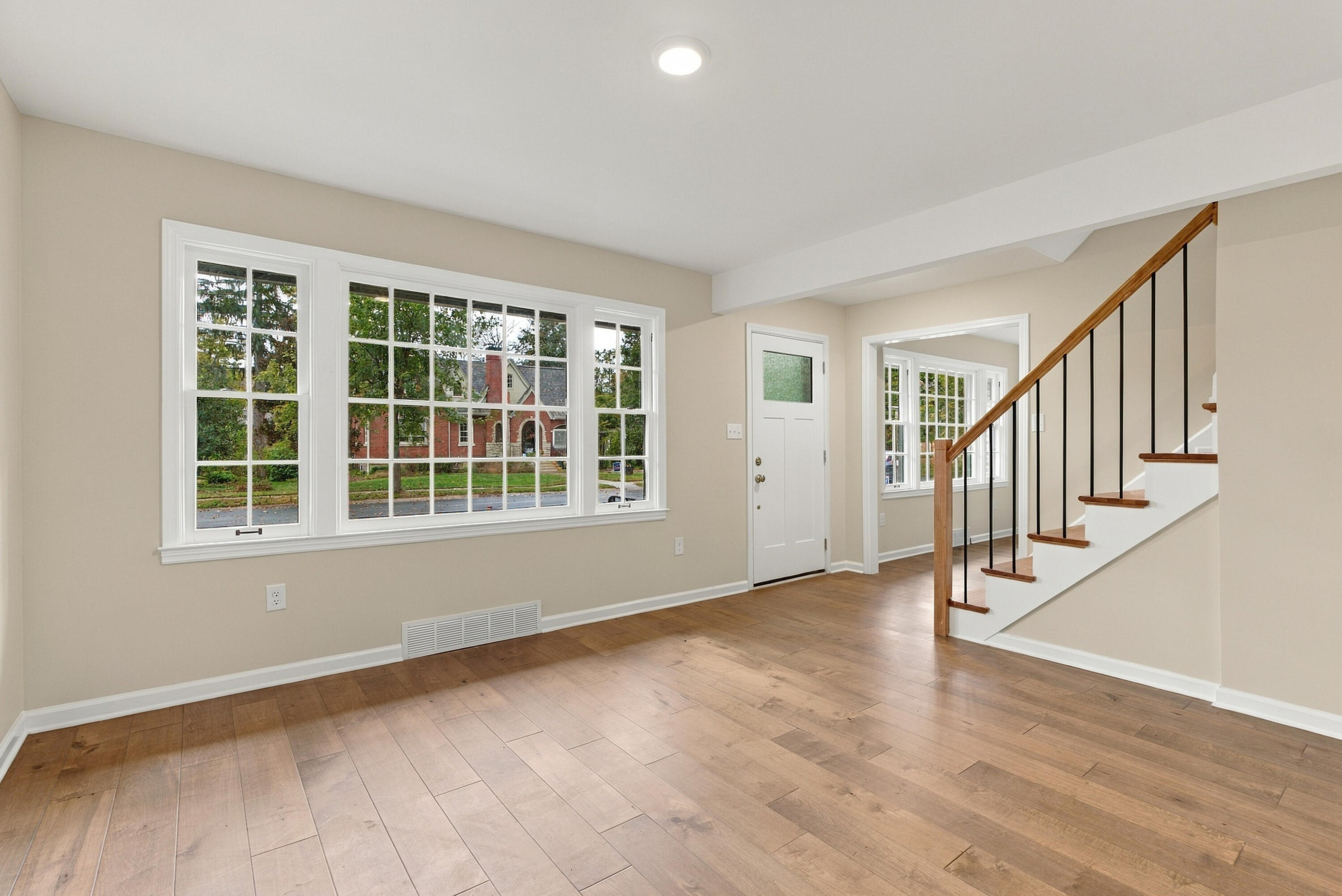307 Paul Sawyier Drive