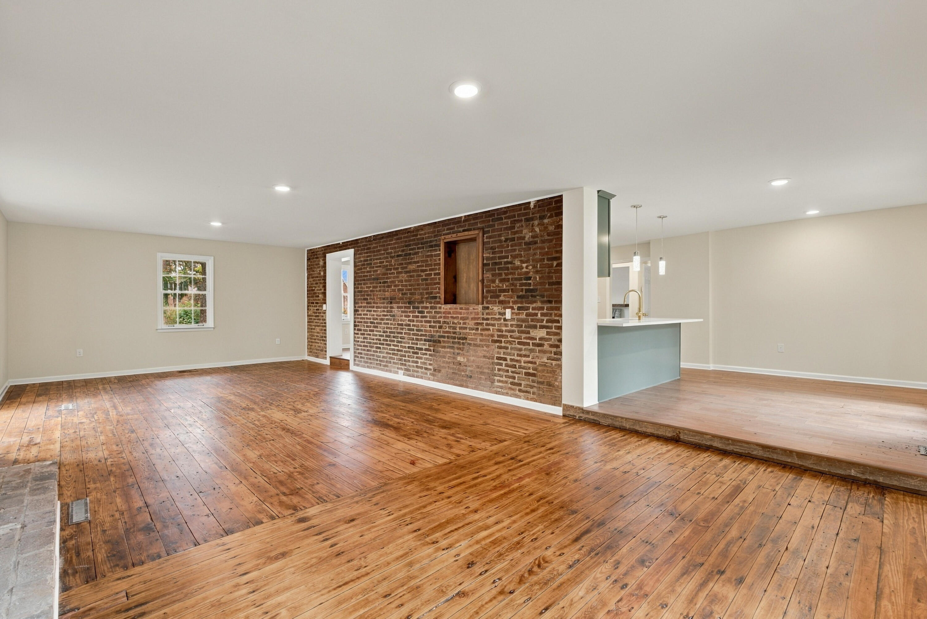 307 Paul Sawyier Drive