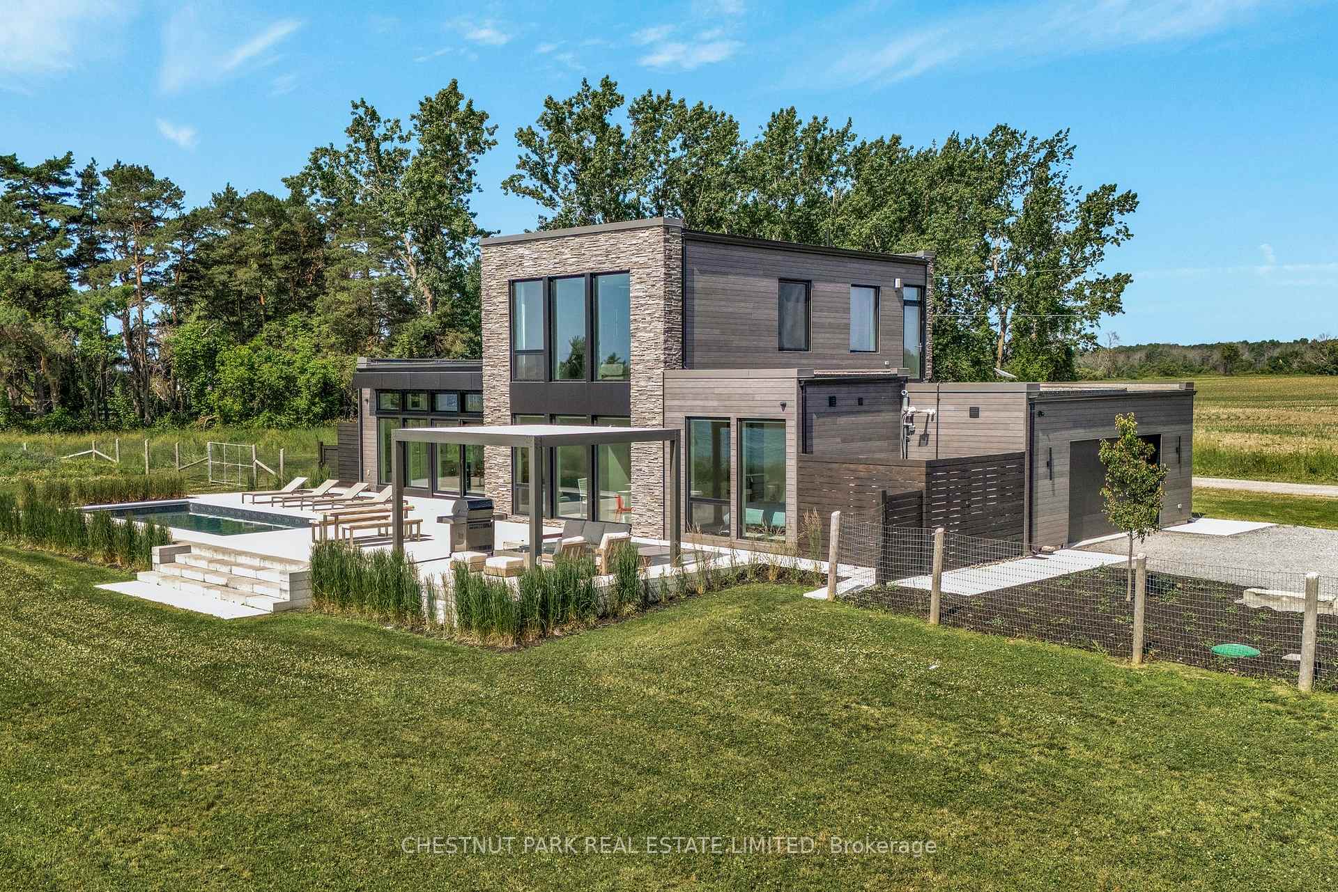 34 Jarvis Lane