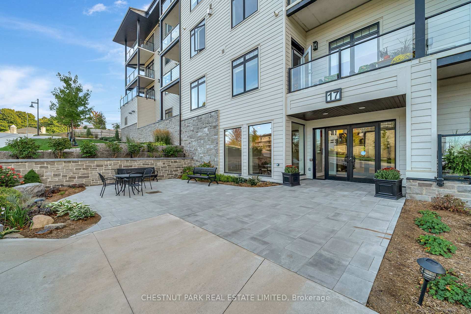 17 Cleave Avenue 102