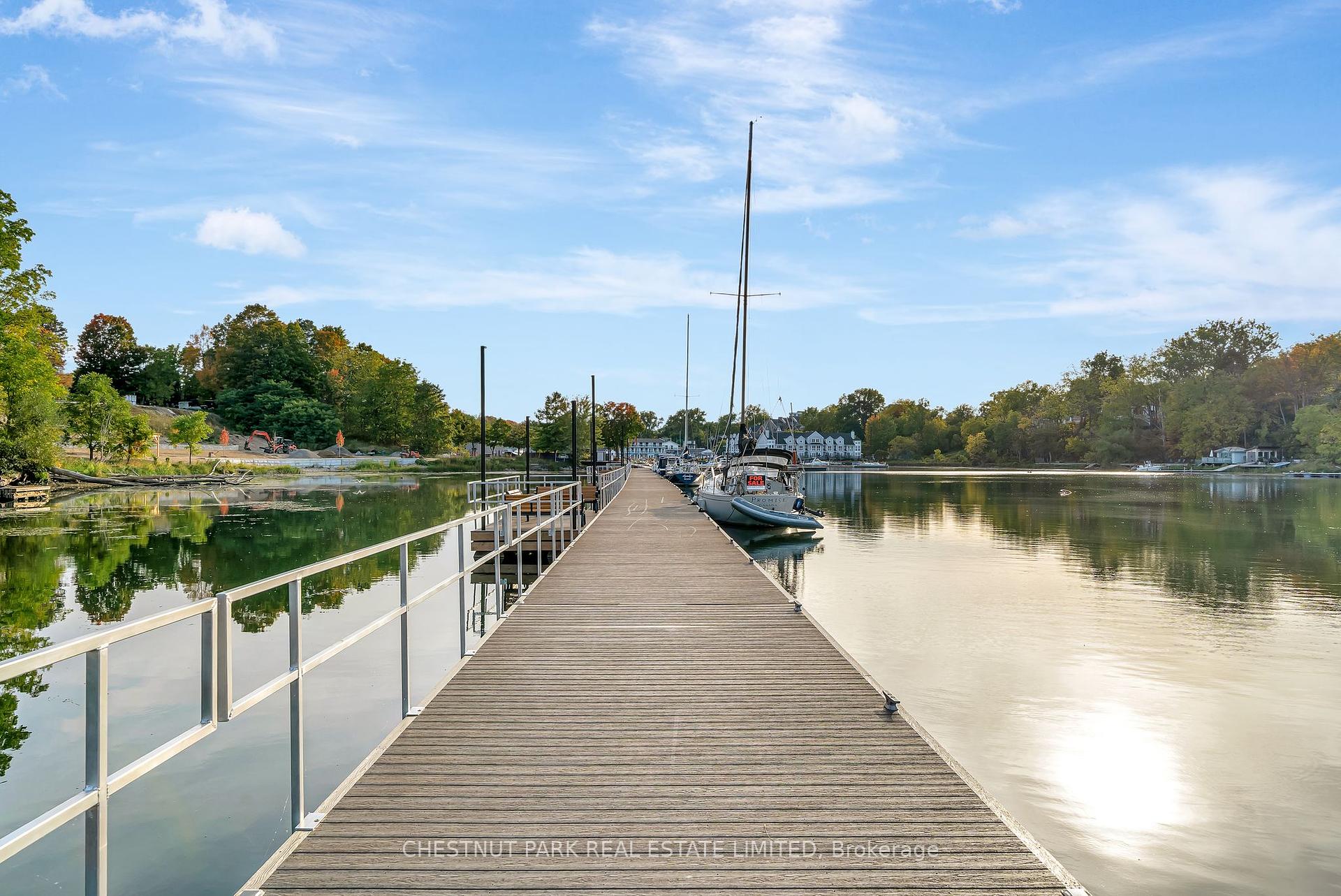 17 Cleave Avenue 102