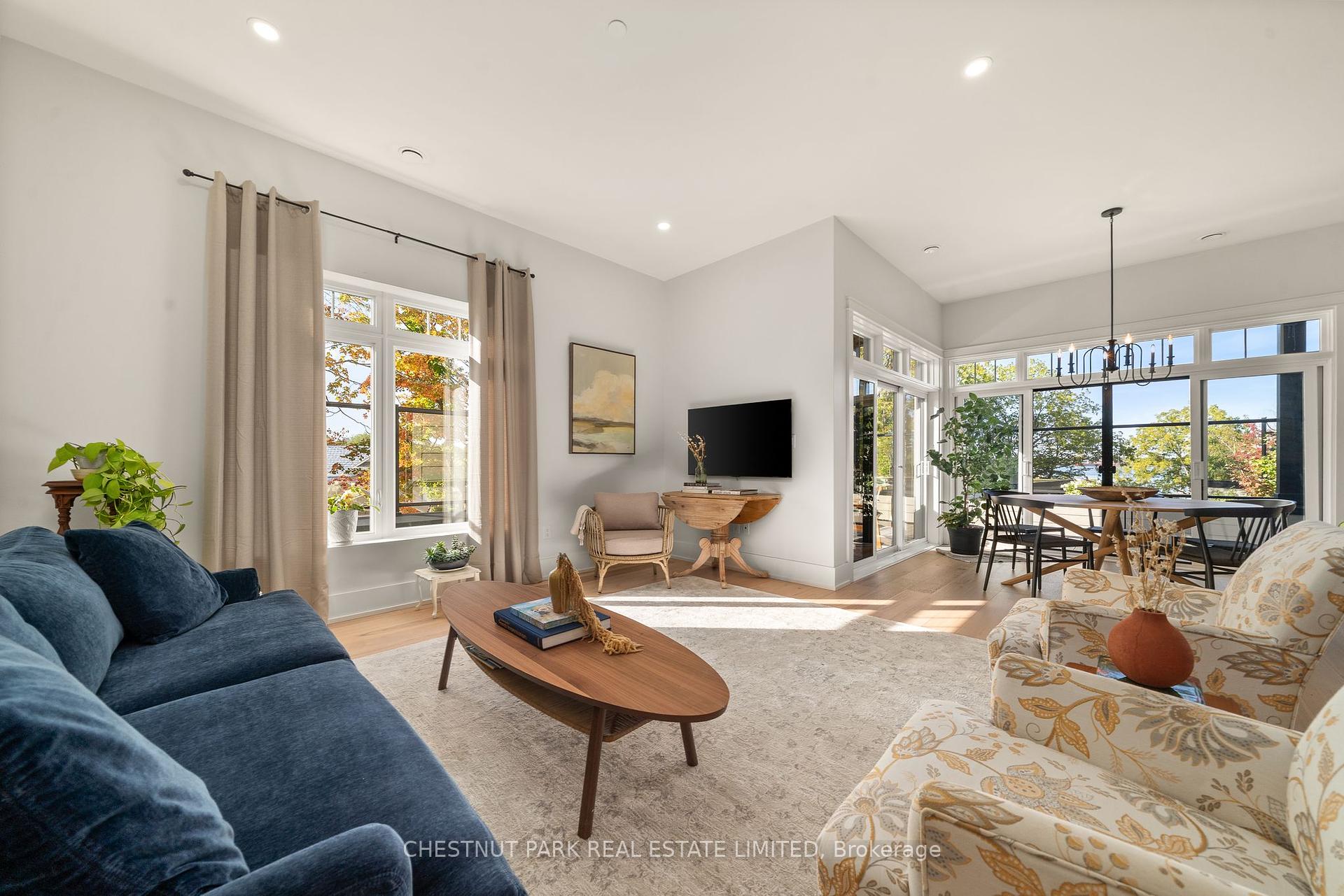 17 Cleave Avenue 102