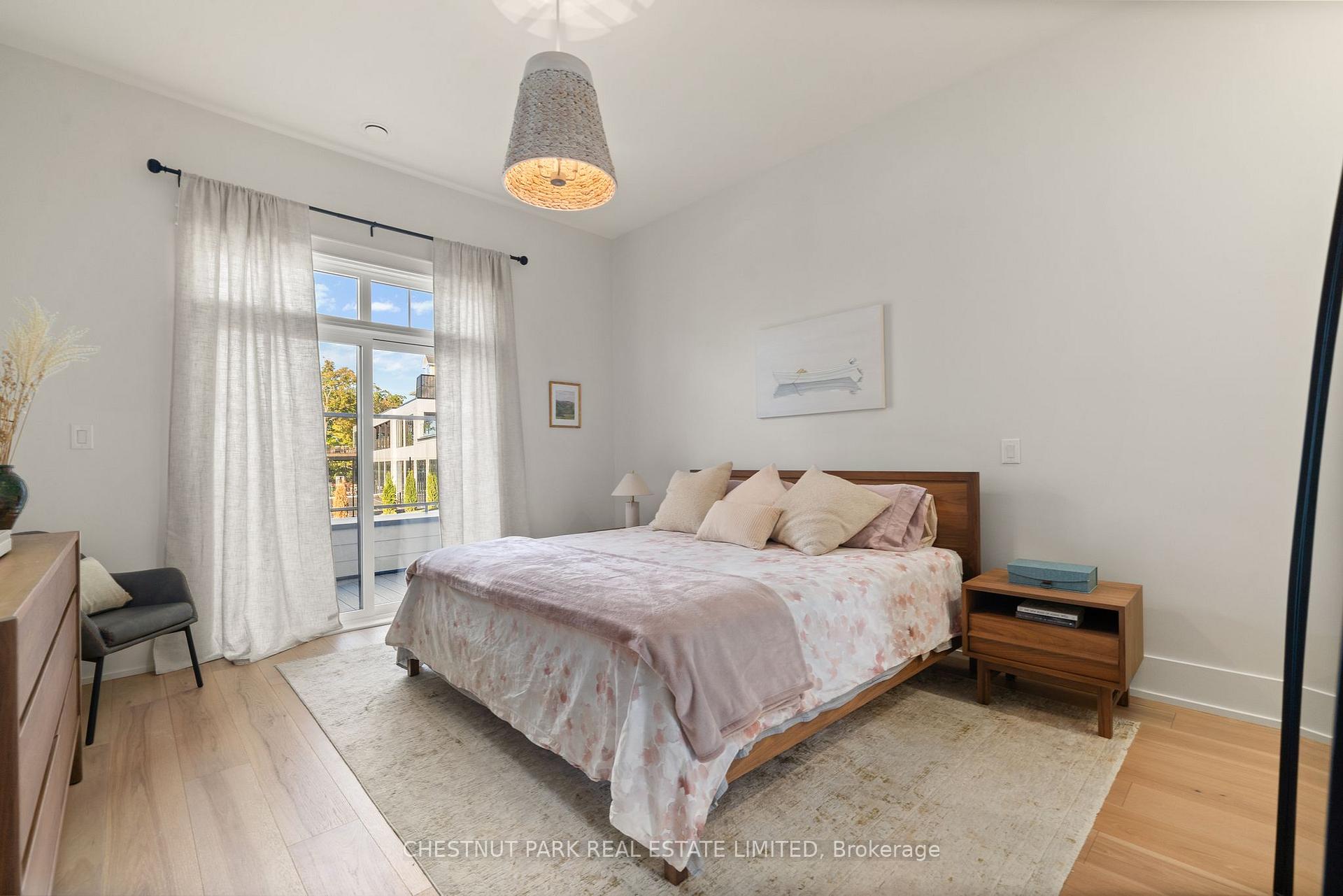 17 Cleave Avenue 102