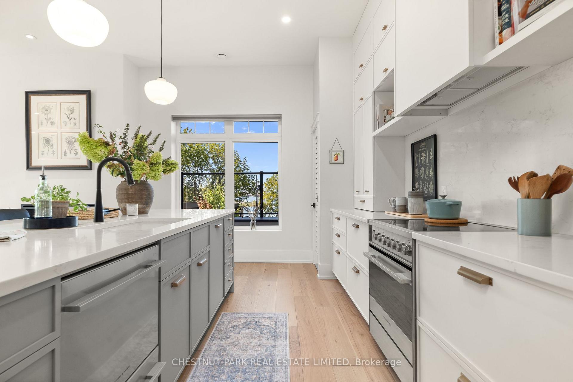 17 Cleave Avenue 102