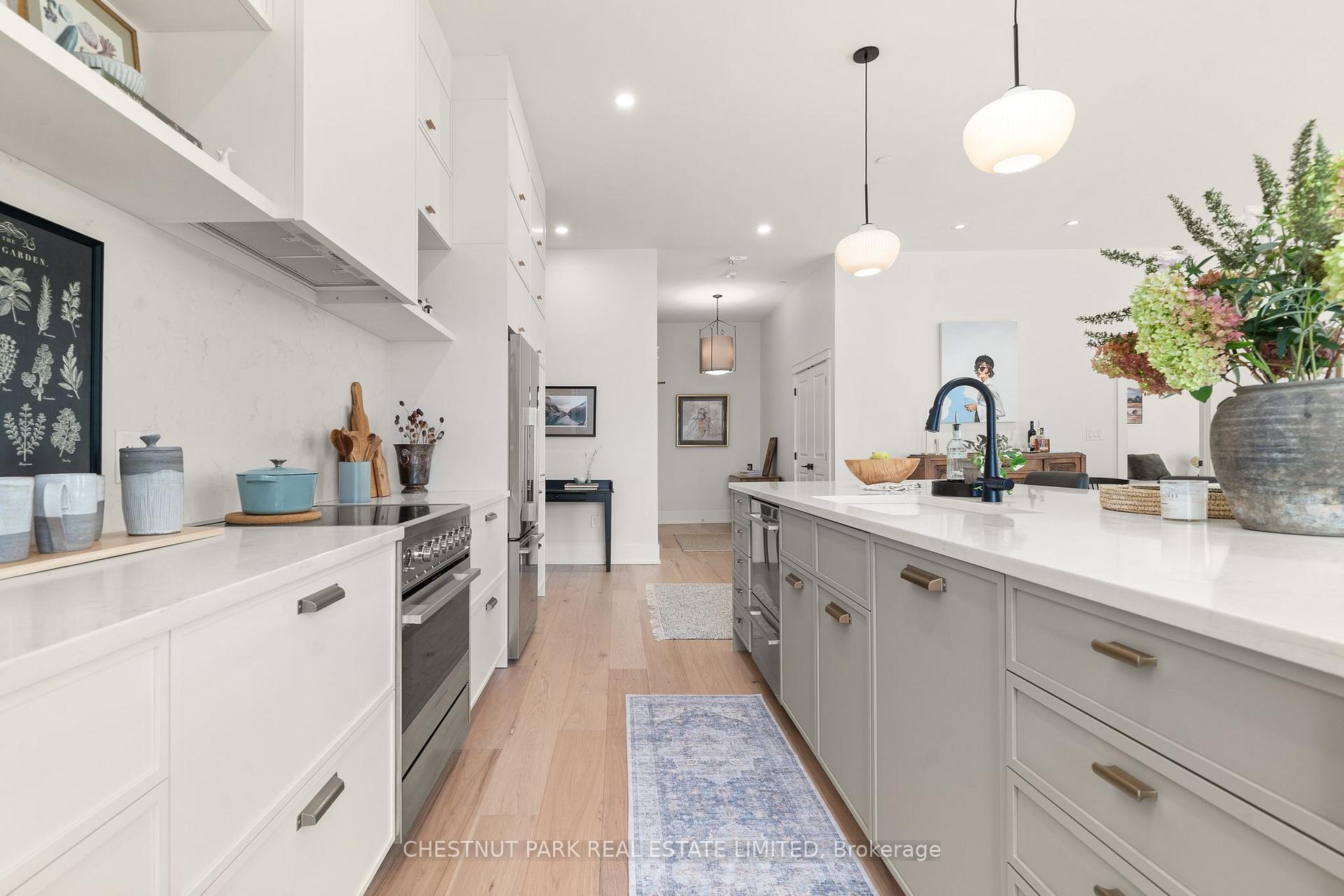 17 Cleave Avenue 102