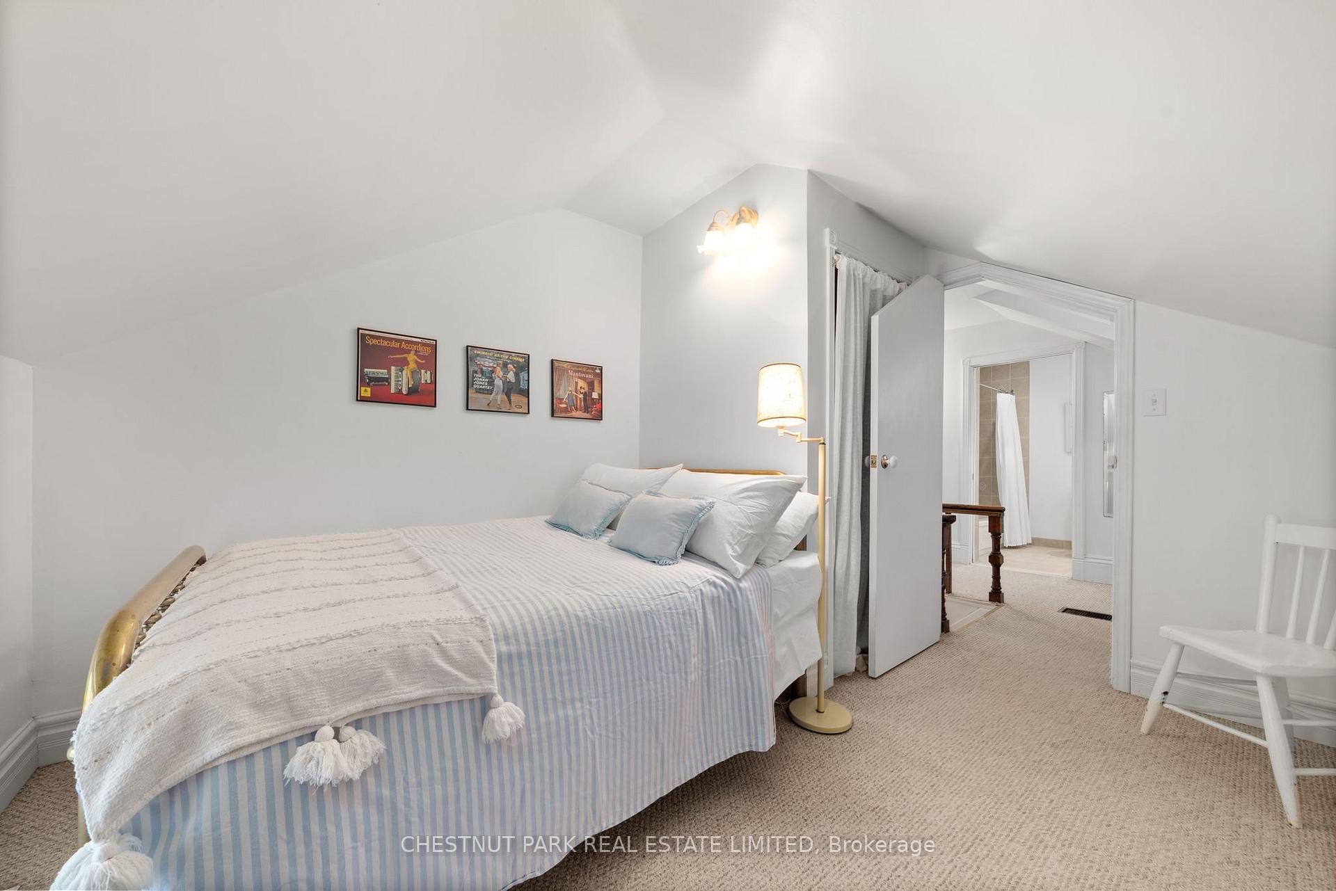 25 Picton Main Street, Prince Edward County