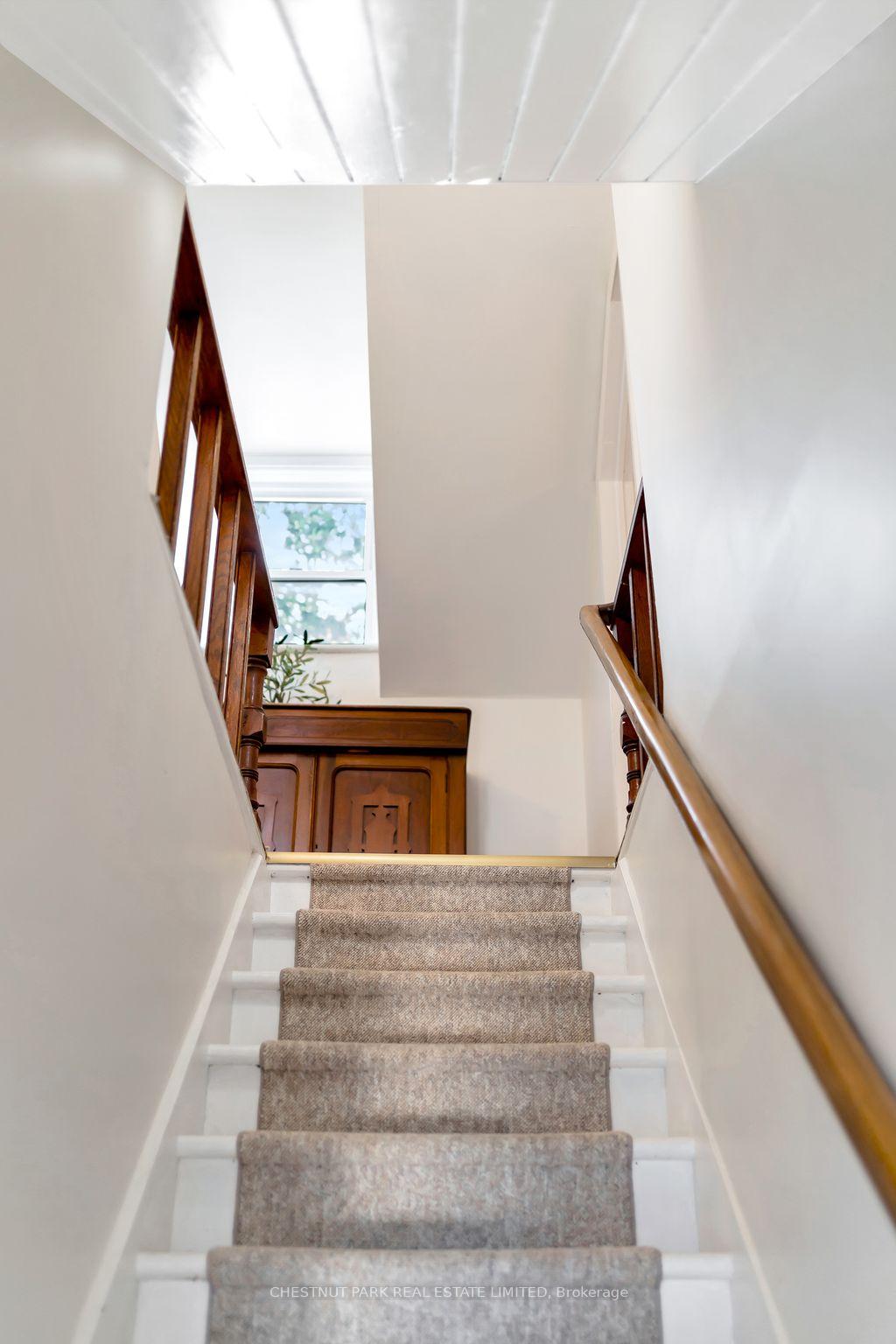 25 Picton Main Street, Prince Edward County