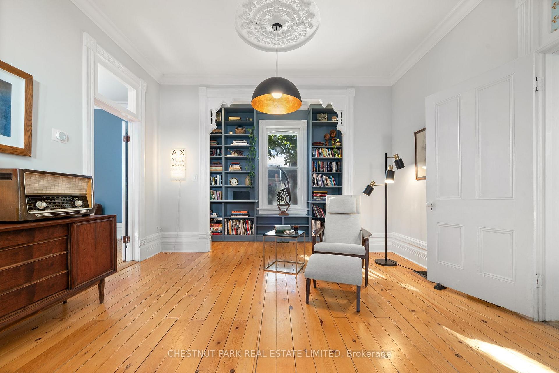 25 Picton Main Street, Prince Edward County