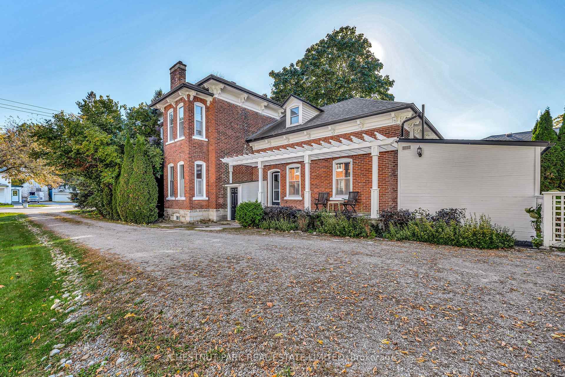 25 Picton Main Street, Prince Edward County