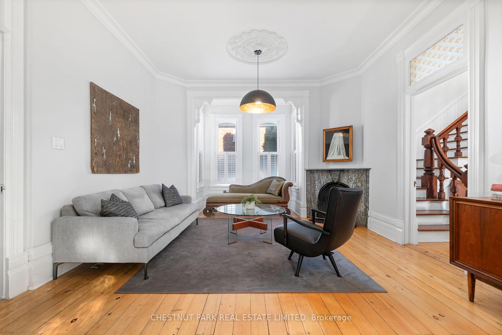 25 Picton Main Street, Prince Edward County