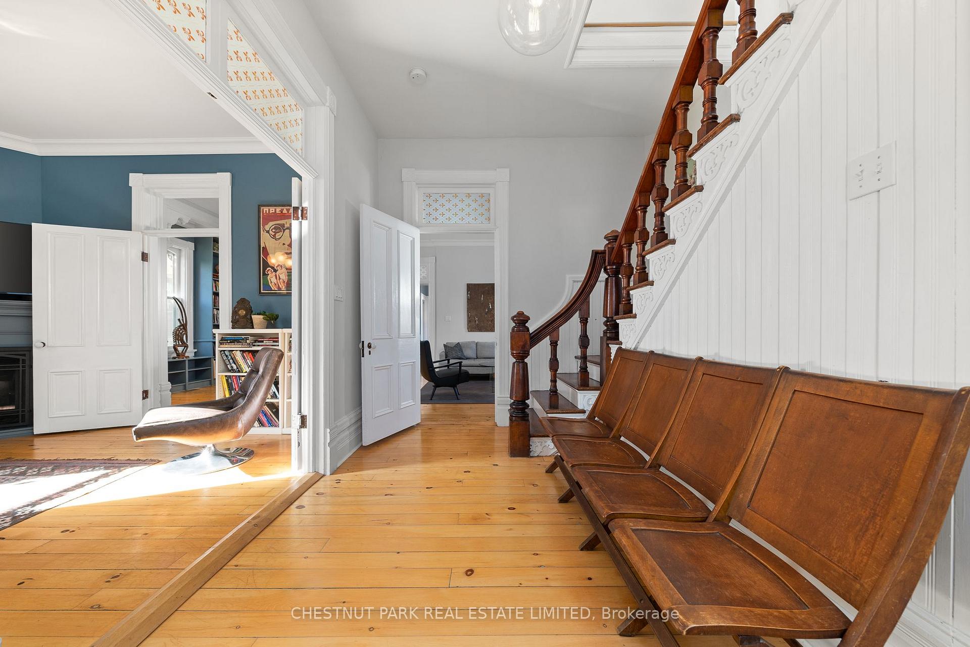 25 Picton Main Street, Prince Edward County