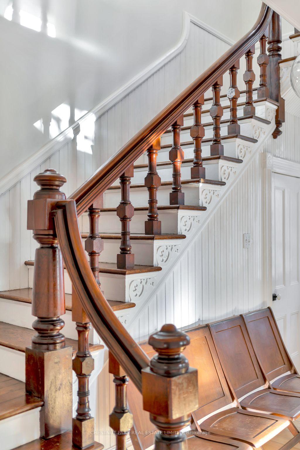 25 Picton Main Street, Prince Edward County