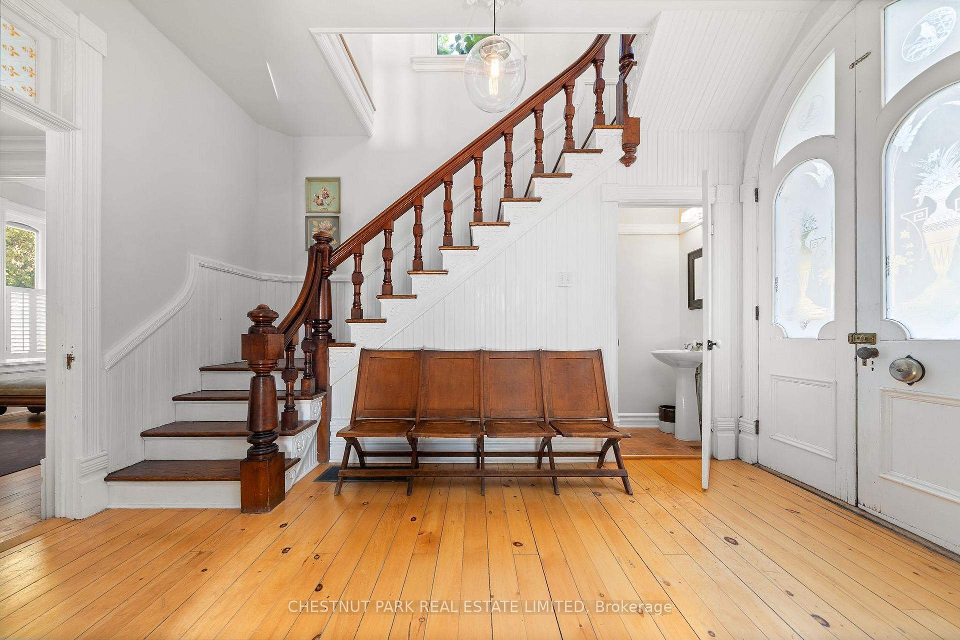 25 Picton Main Street, Prince Edward County