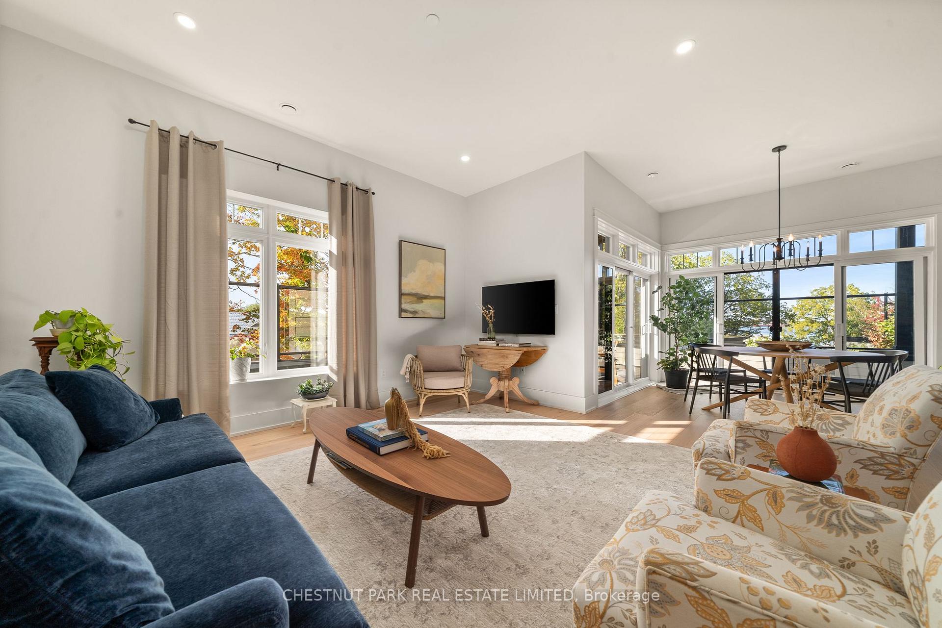 17 Cleave Avenue 102