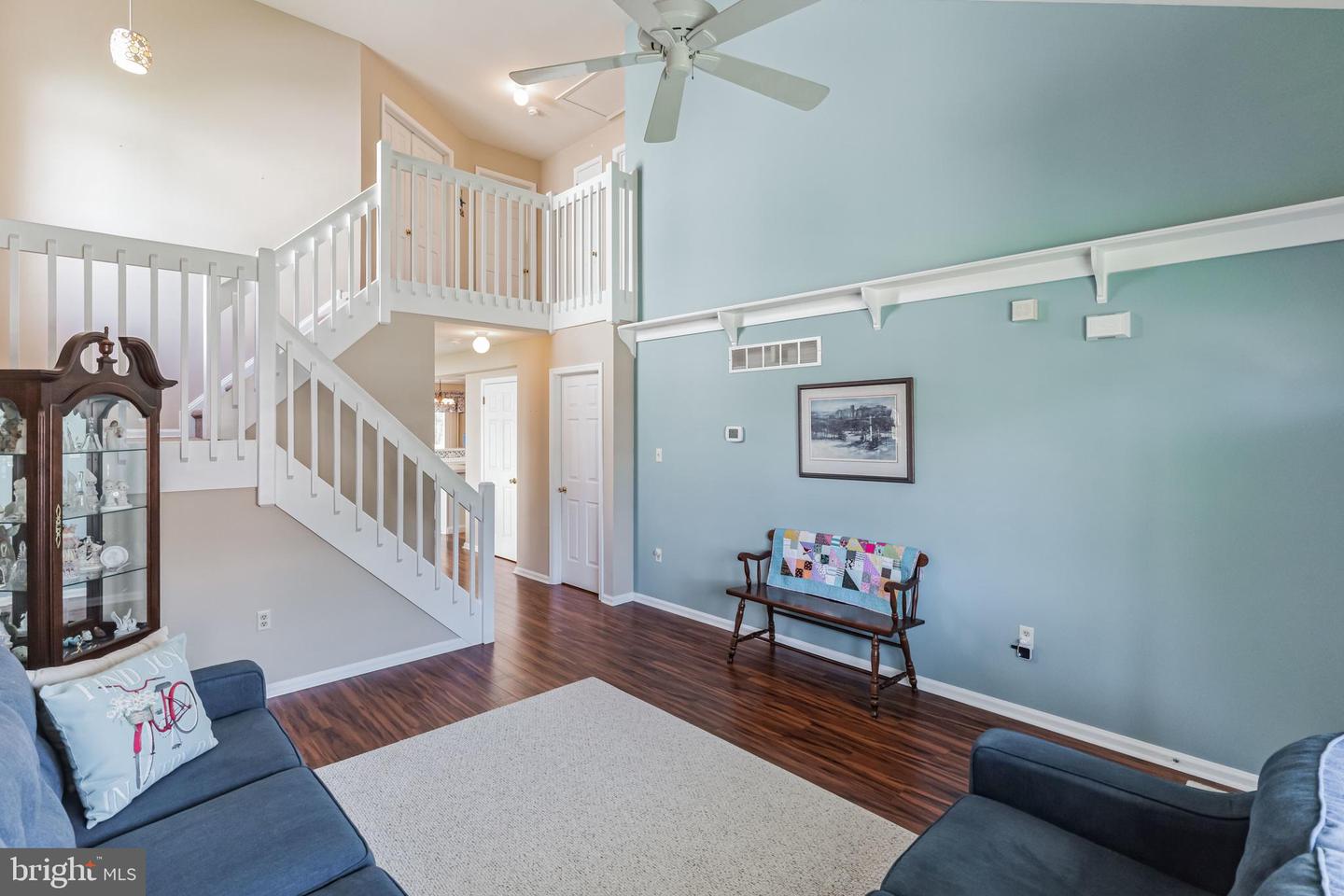 705 Lexington Dr