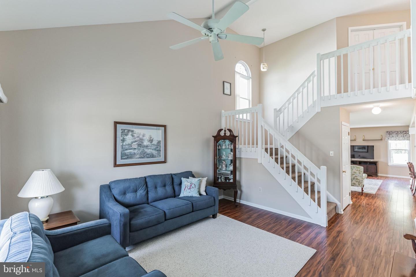 705 Lexington Dr