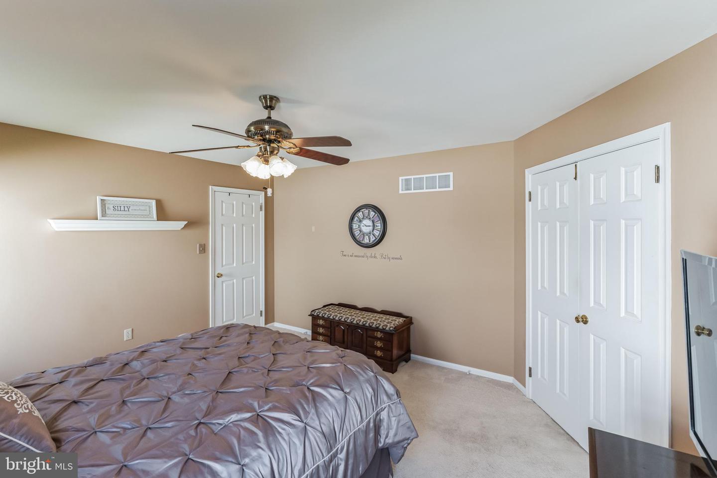 705 Lexington Dr