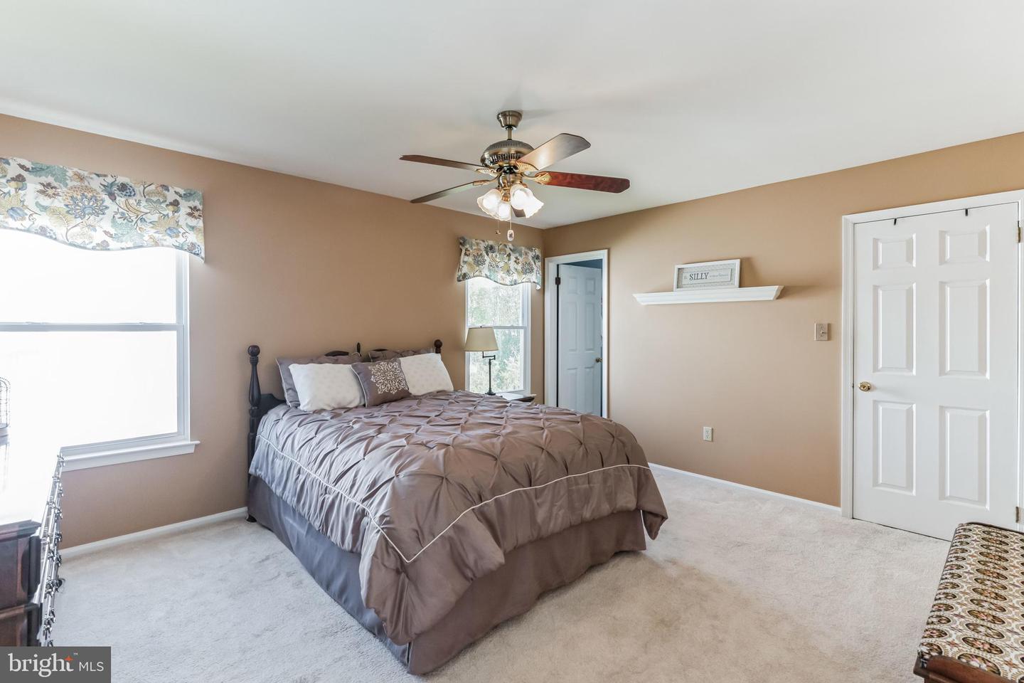 705 Lexington Dr