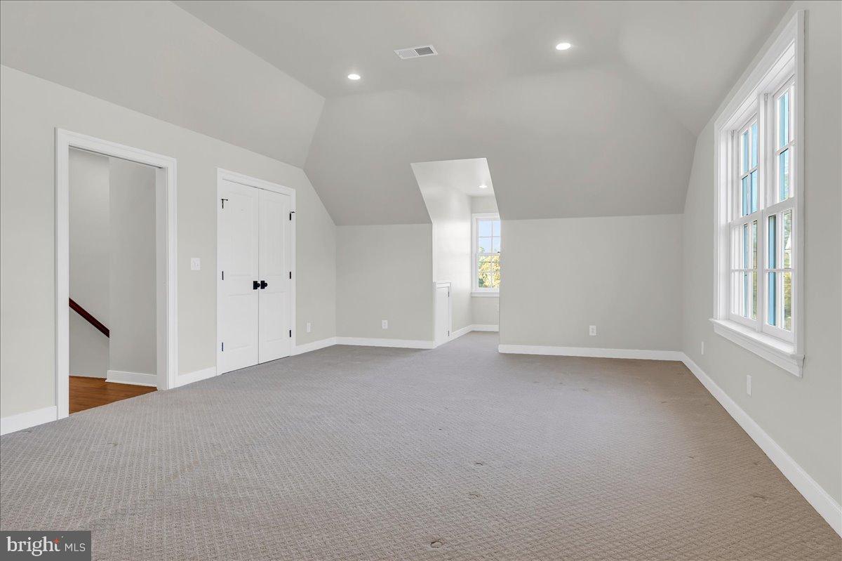 1157 Valley Rd