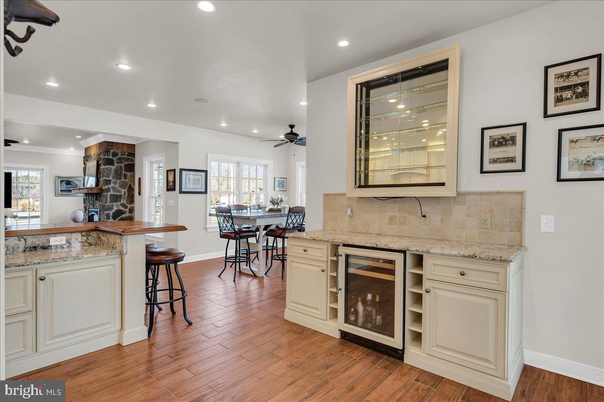 1157 Valley Rd