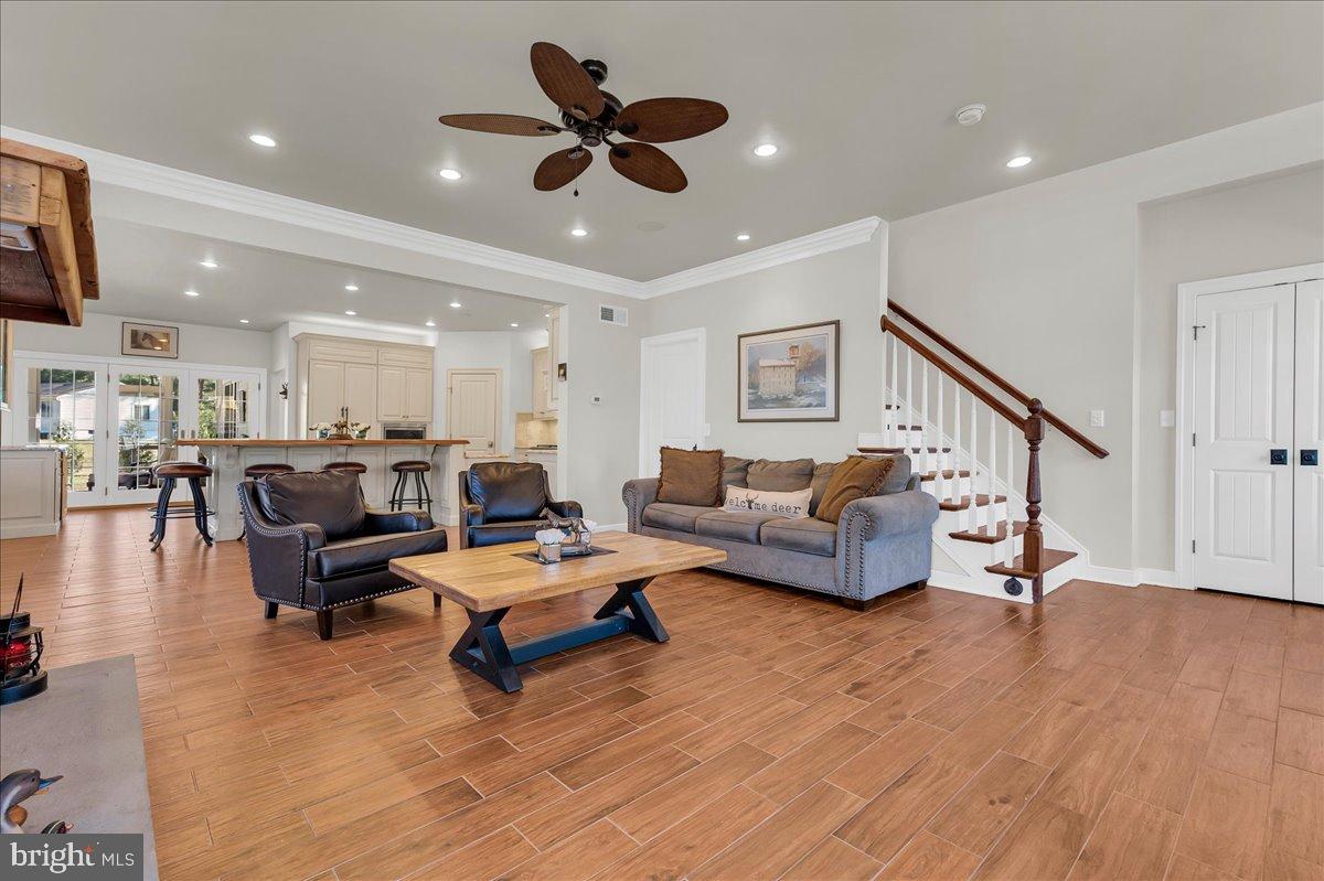 1157 Valley Rd