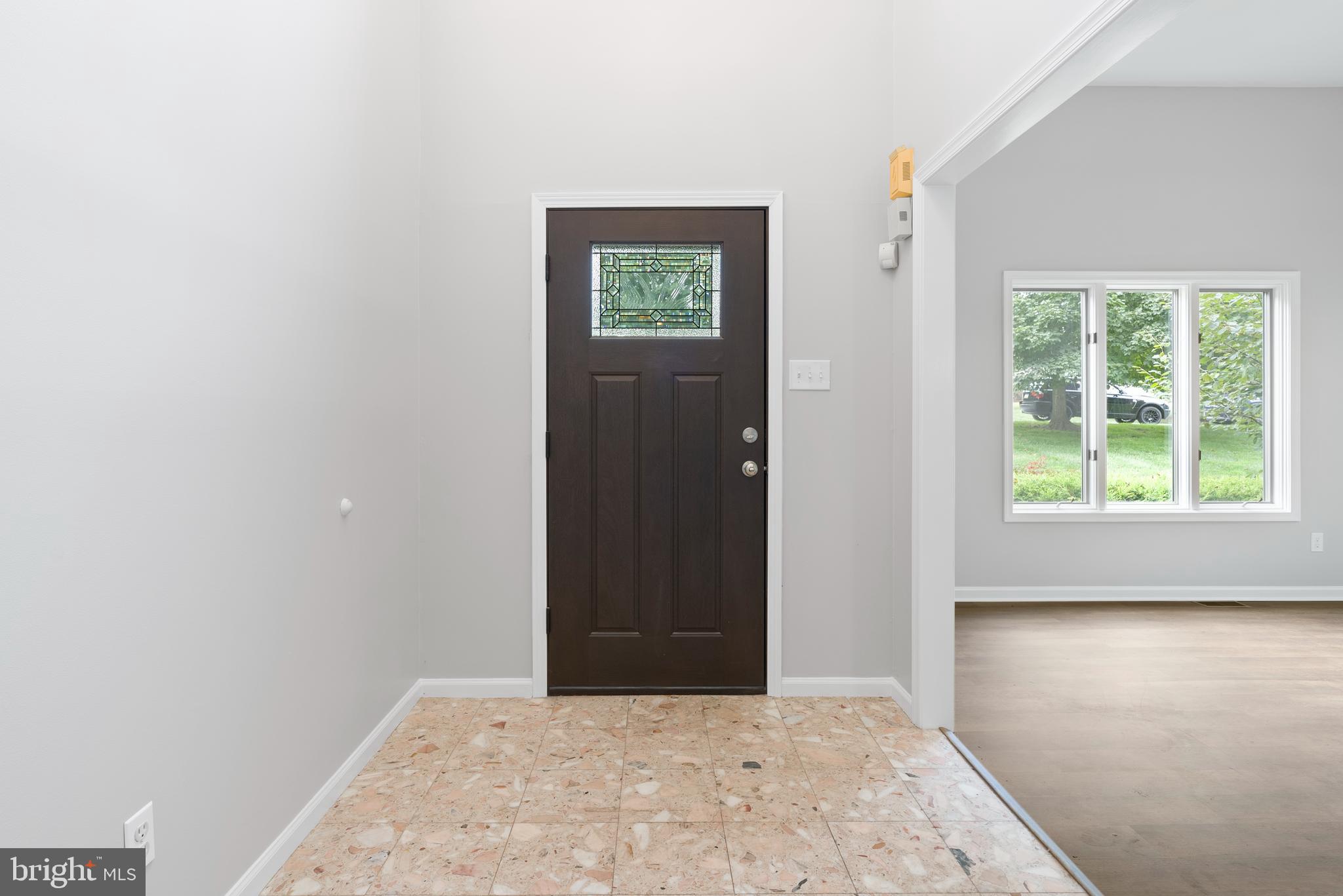 14 Grist Mill Ln